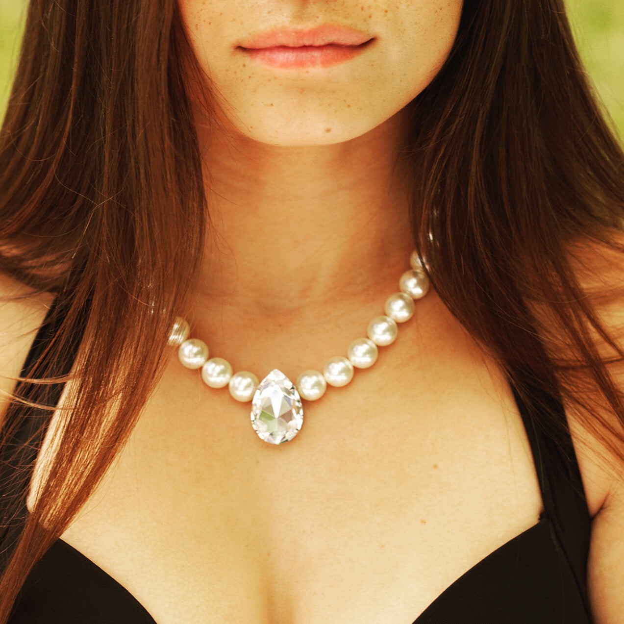 Collier Tara cream