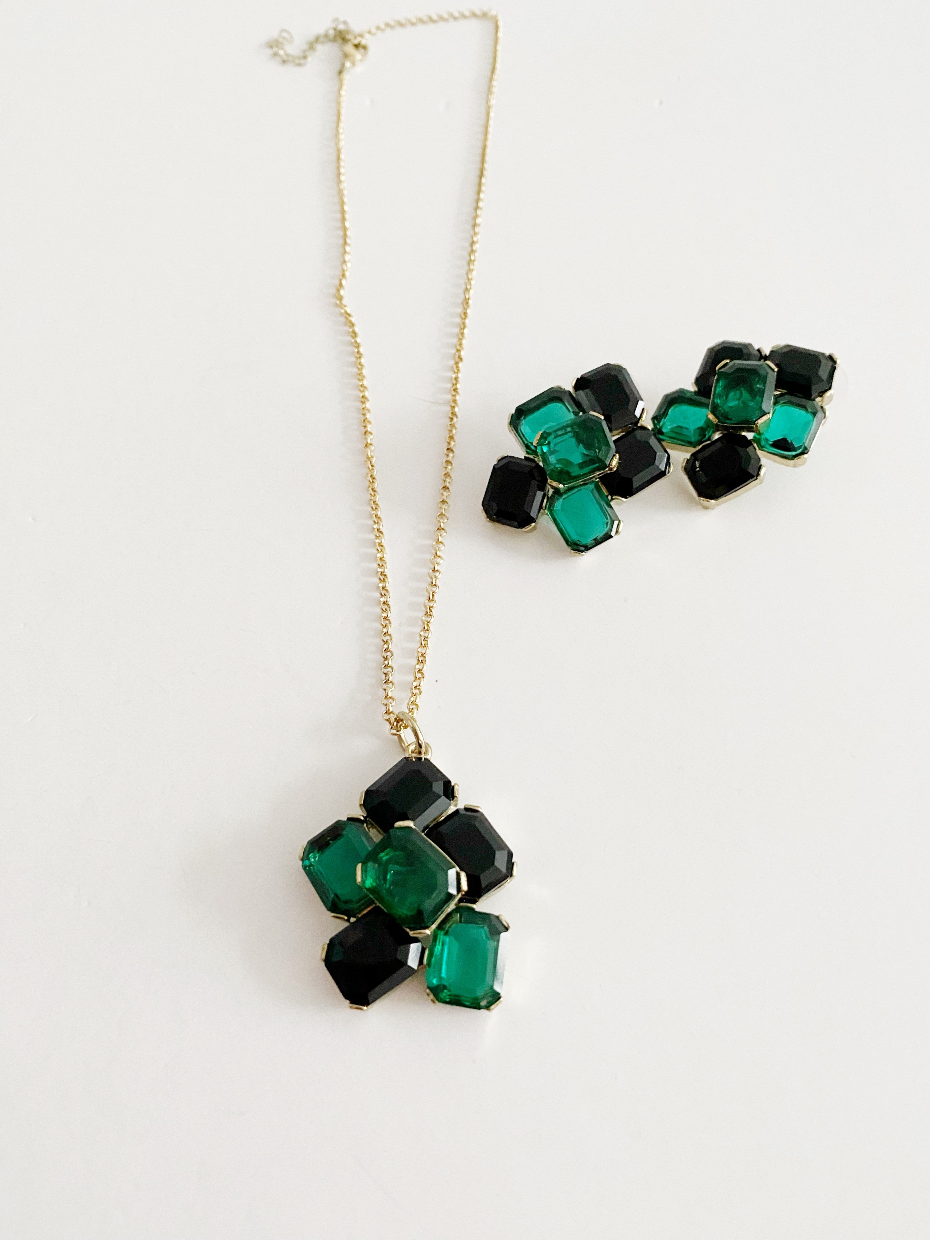 Ensemble Collier et boucles d'oreilles N.13