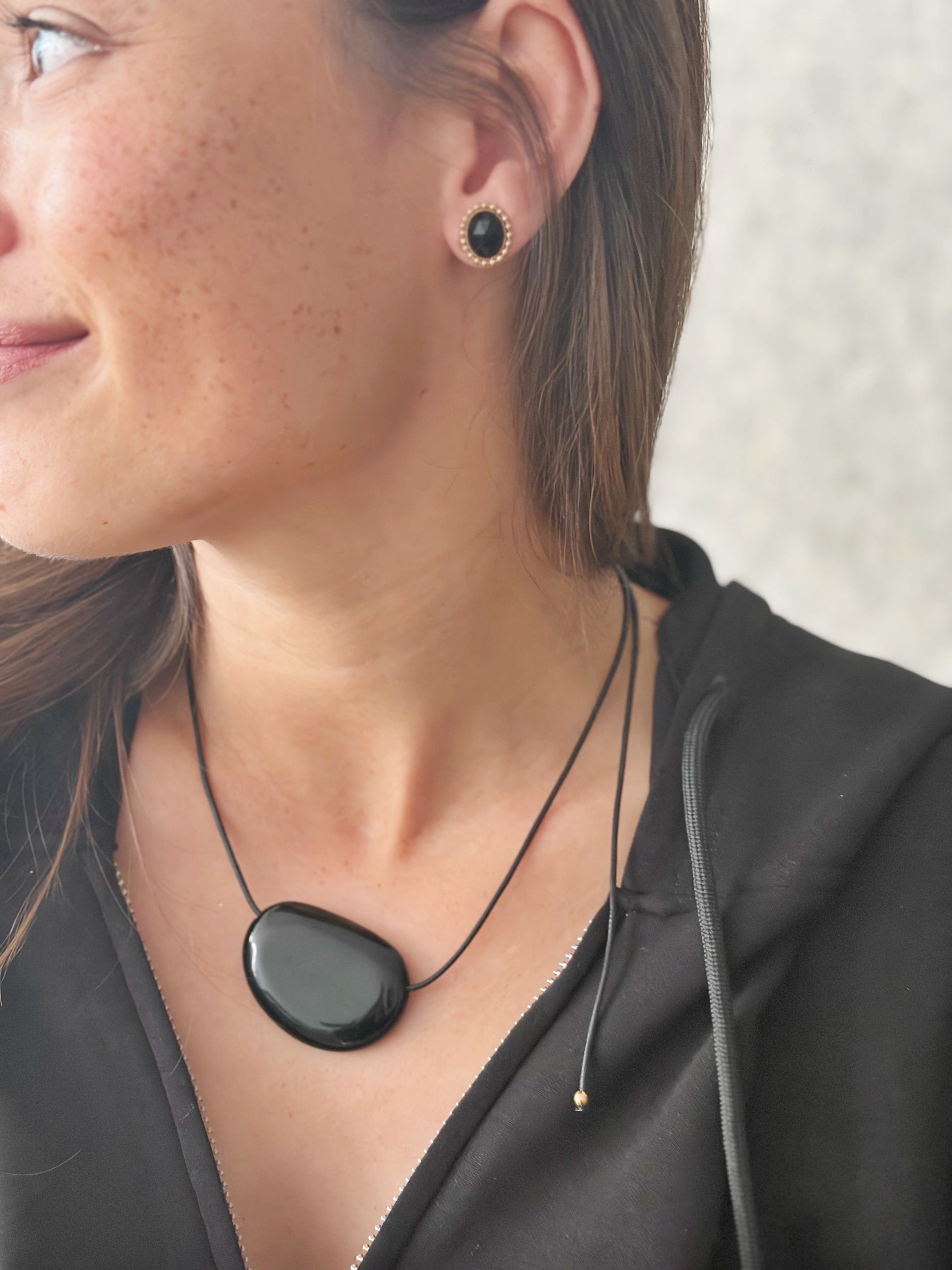 Collier Roxley black