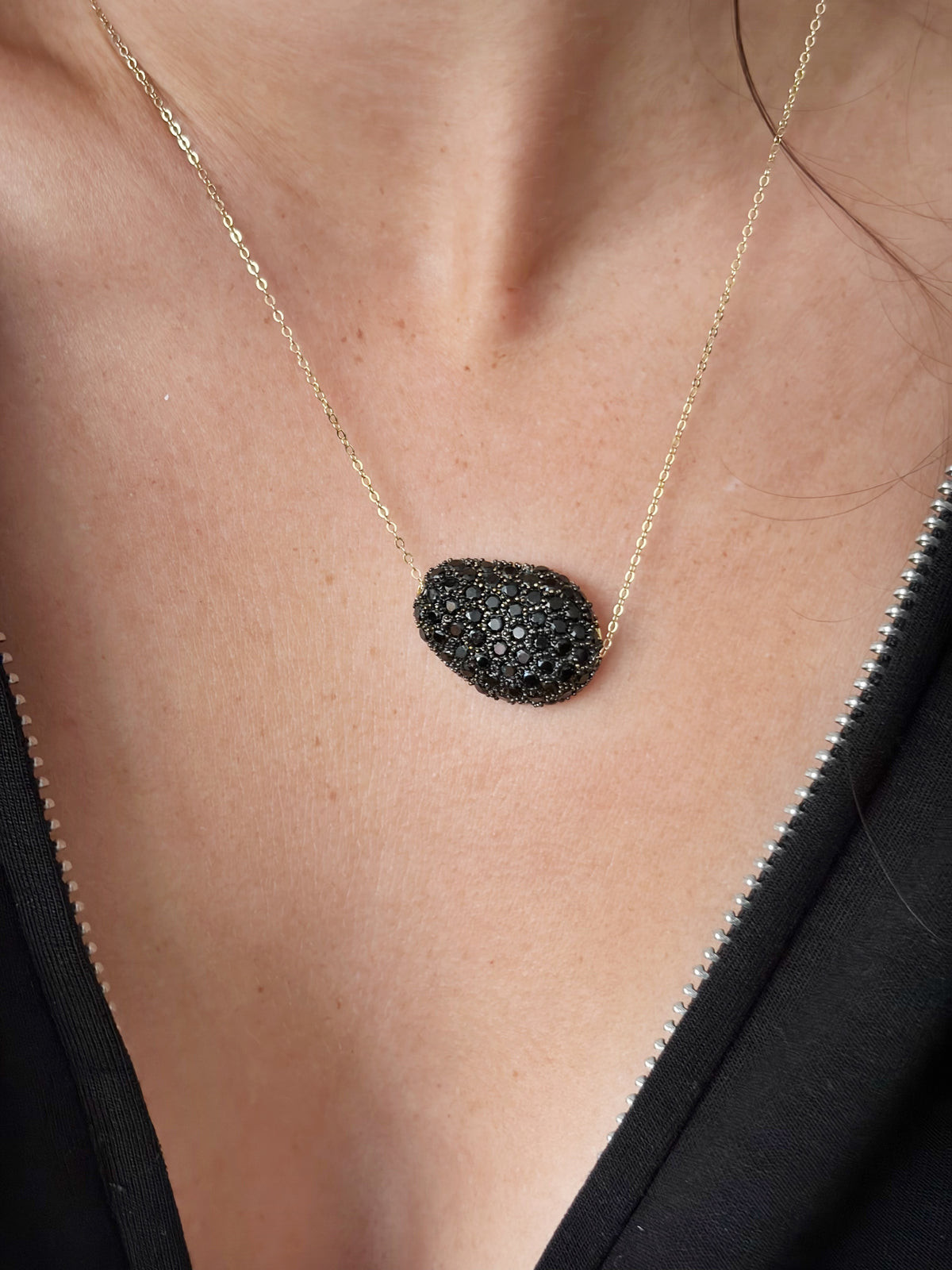 Collier Hazel / Black
