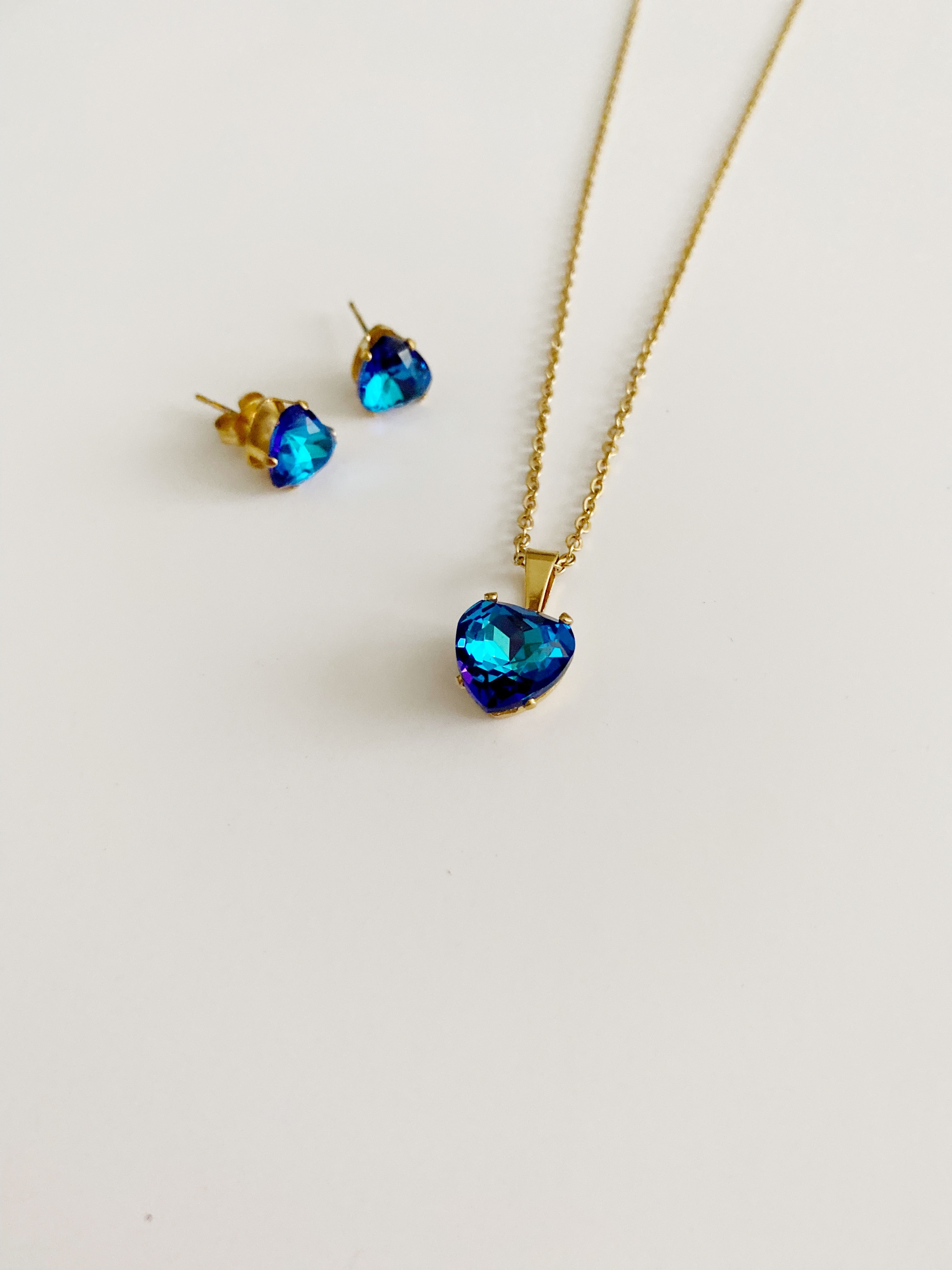 Collier + boucles d'oreilles Magnolia blue