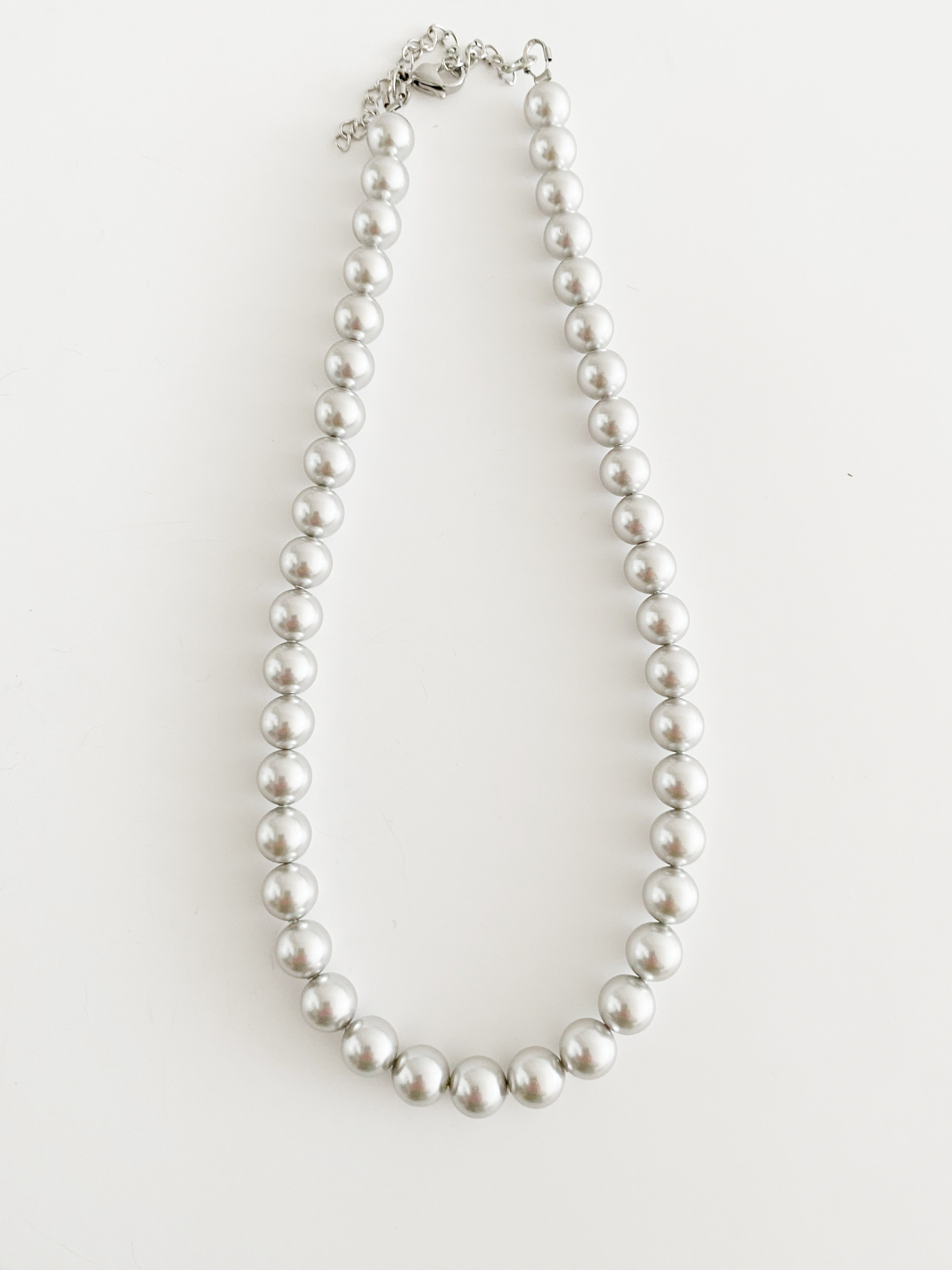 Collier de perles Haute couture \ light grey