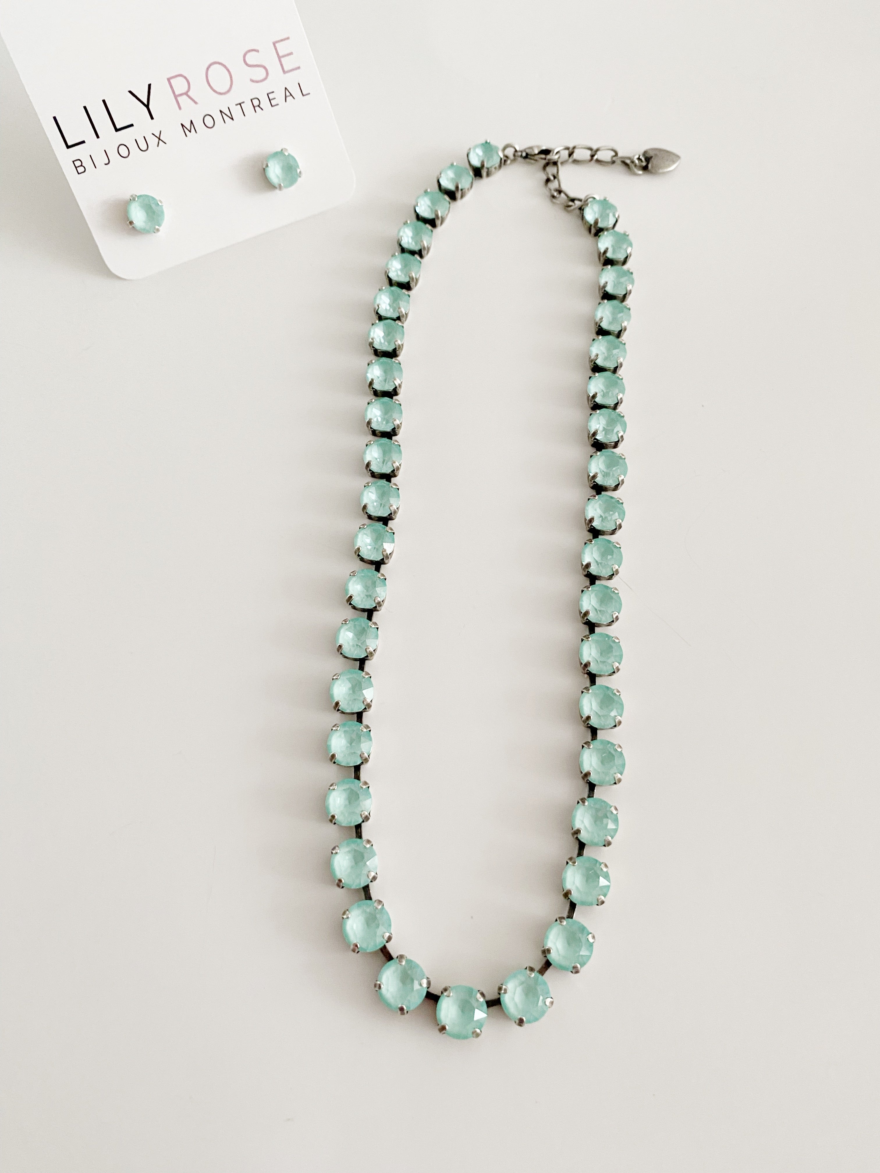 Collier Safira \ Soft mint + boucles d"oreilles en đ