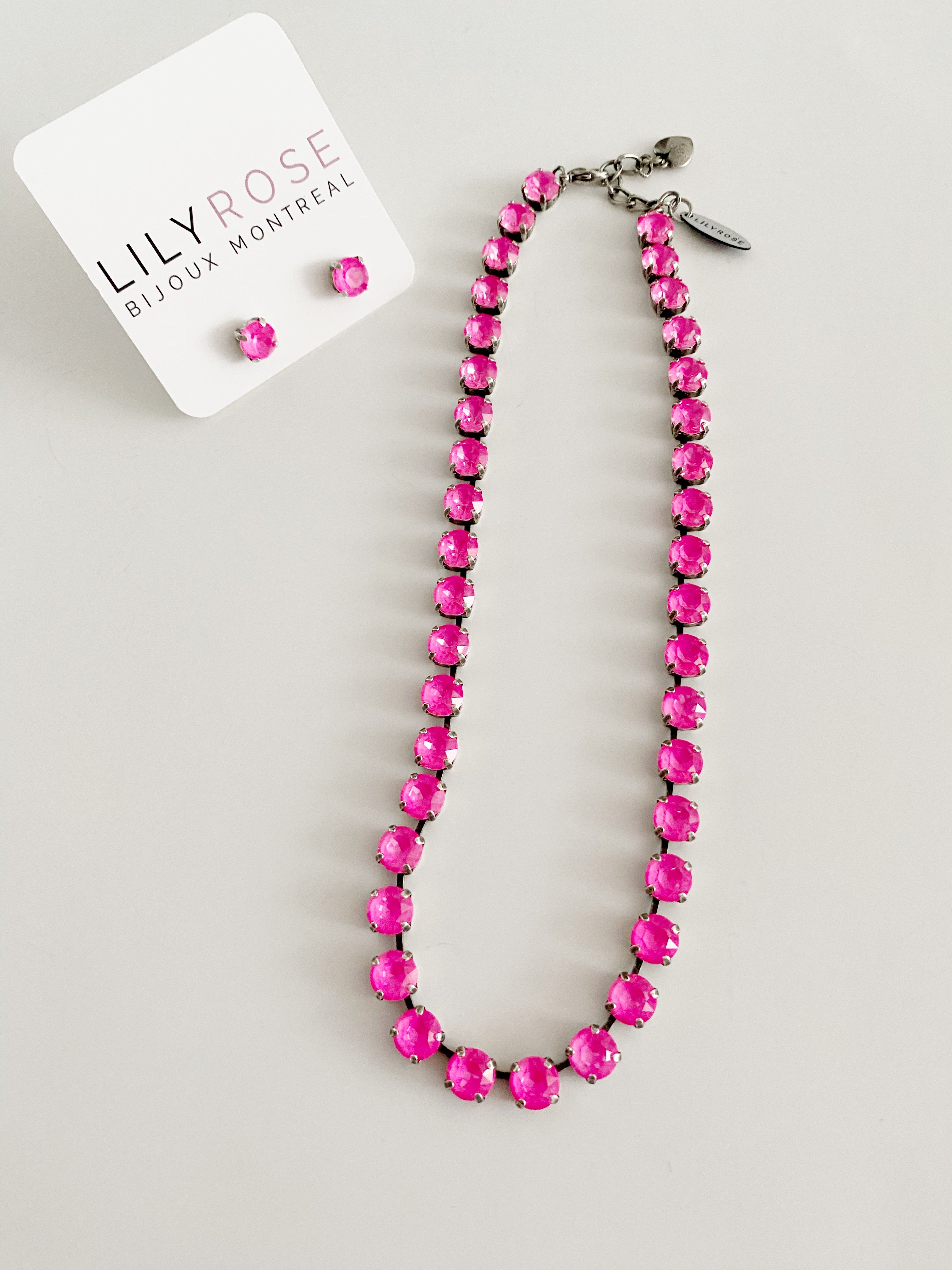 Collier Safira \ Electric pink + boucles d"oreilles en đ