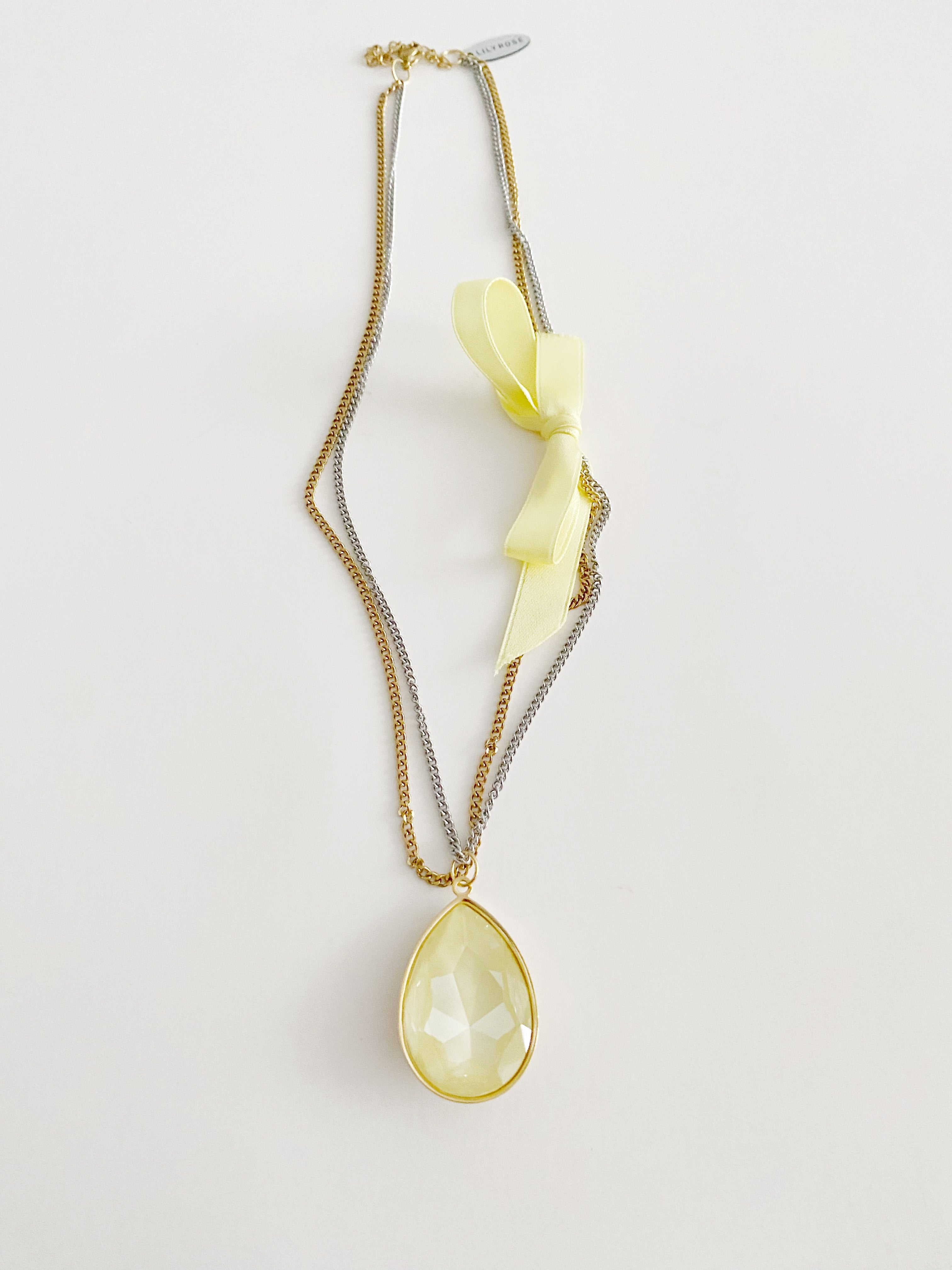 Collier pendentif Mimosa jaune
