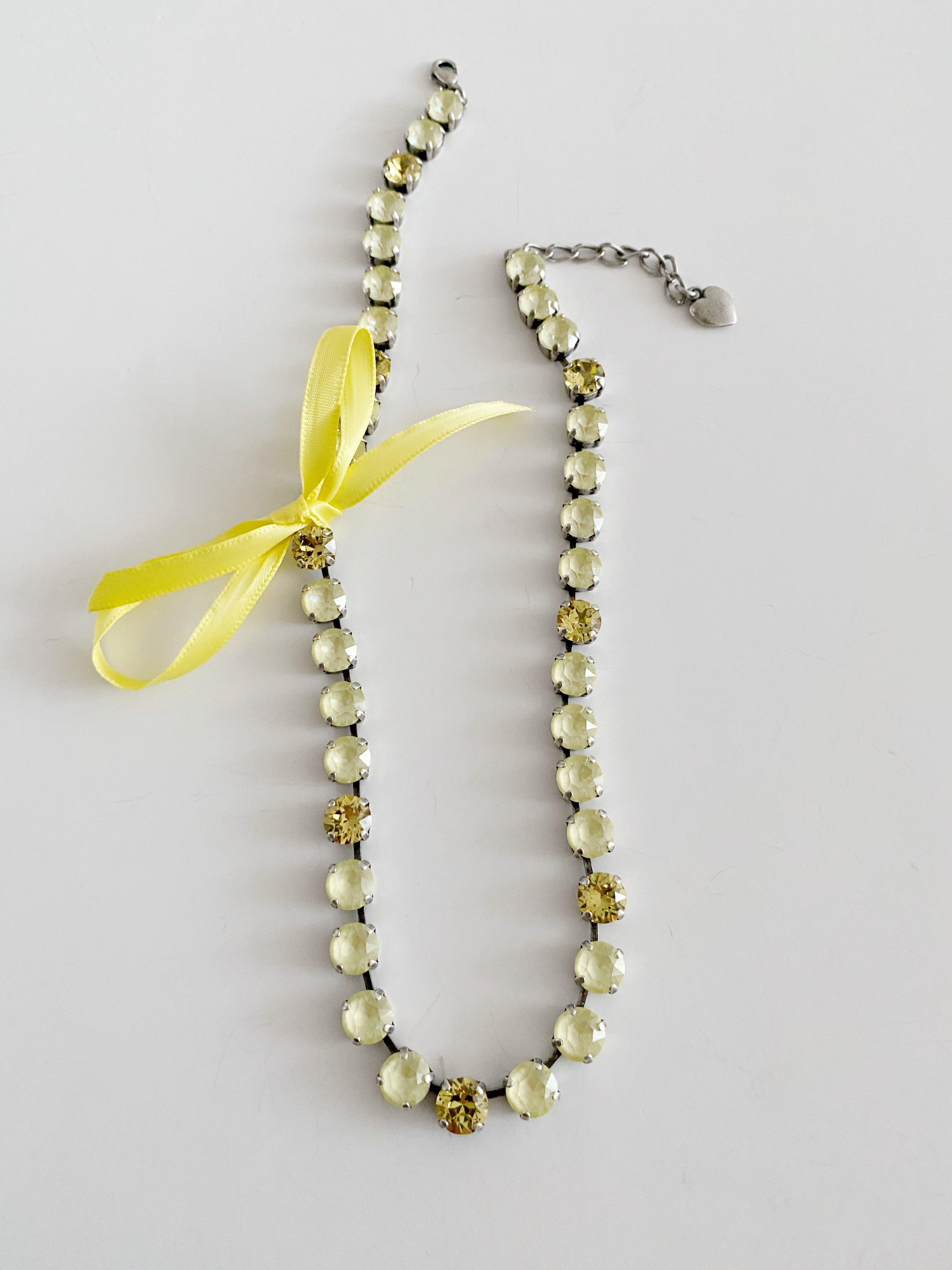 Collier safira Mimosa à la plage \ pièce unique