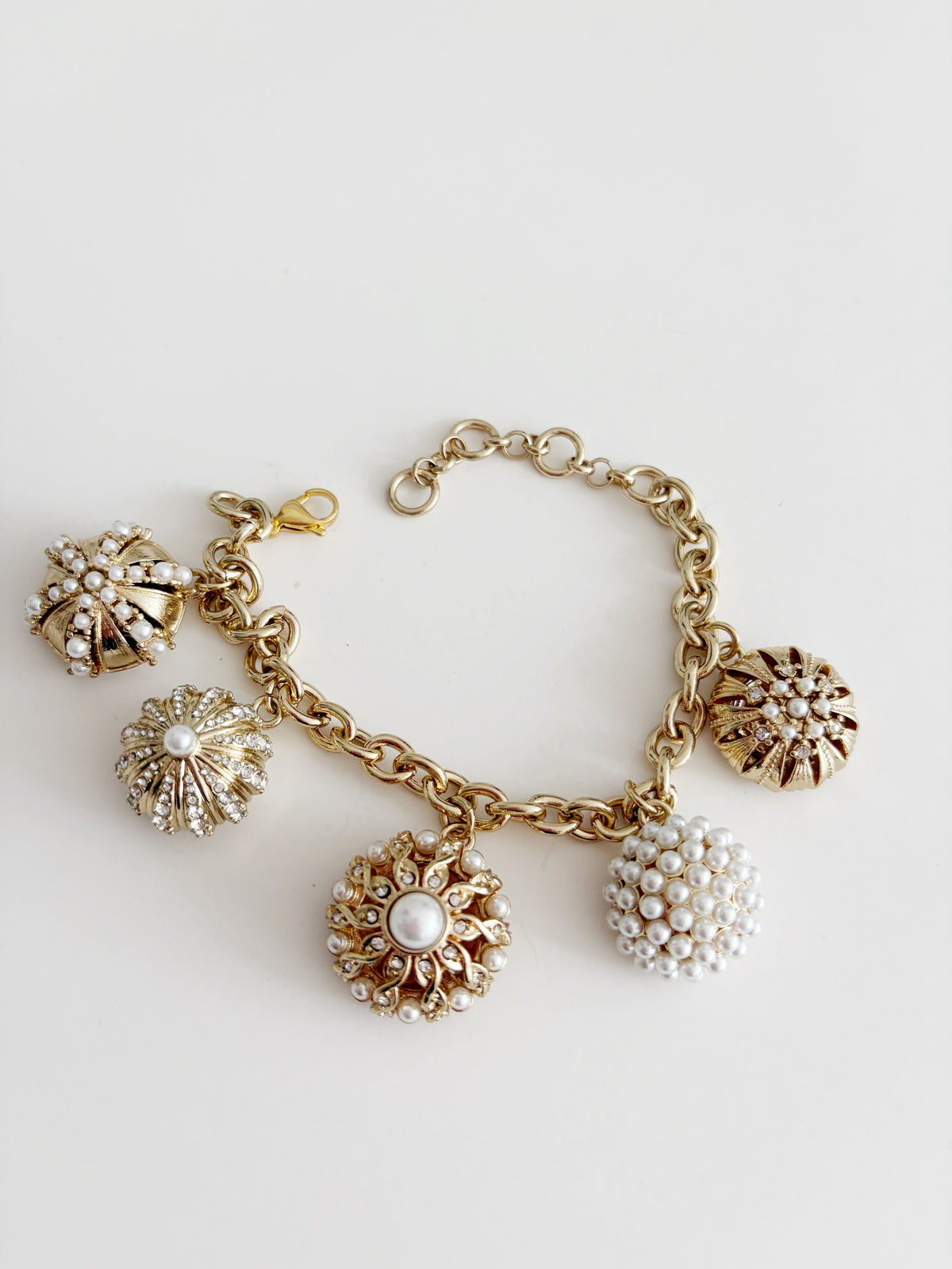 Bracelet vintage X Versailles NO 27 ( tiroir de Julie đ)