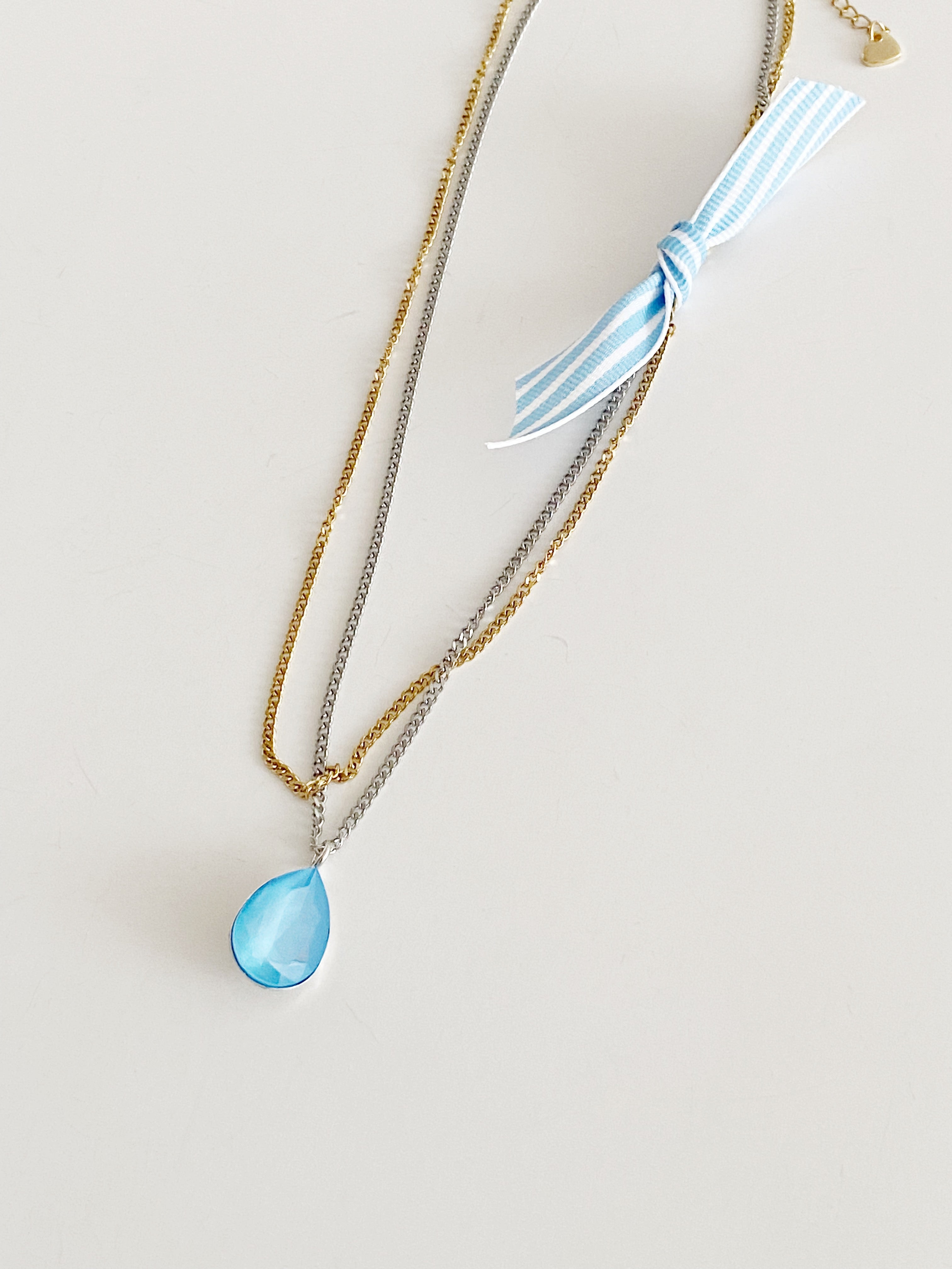Collier Blue summer