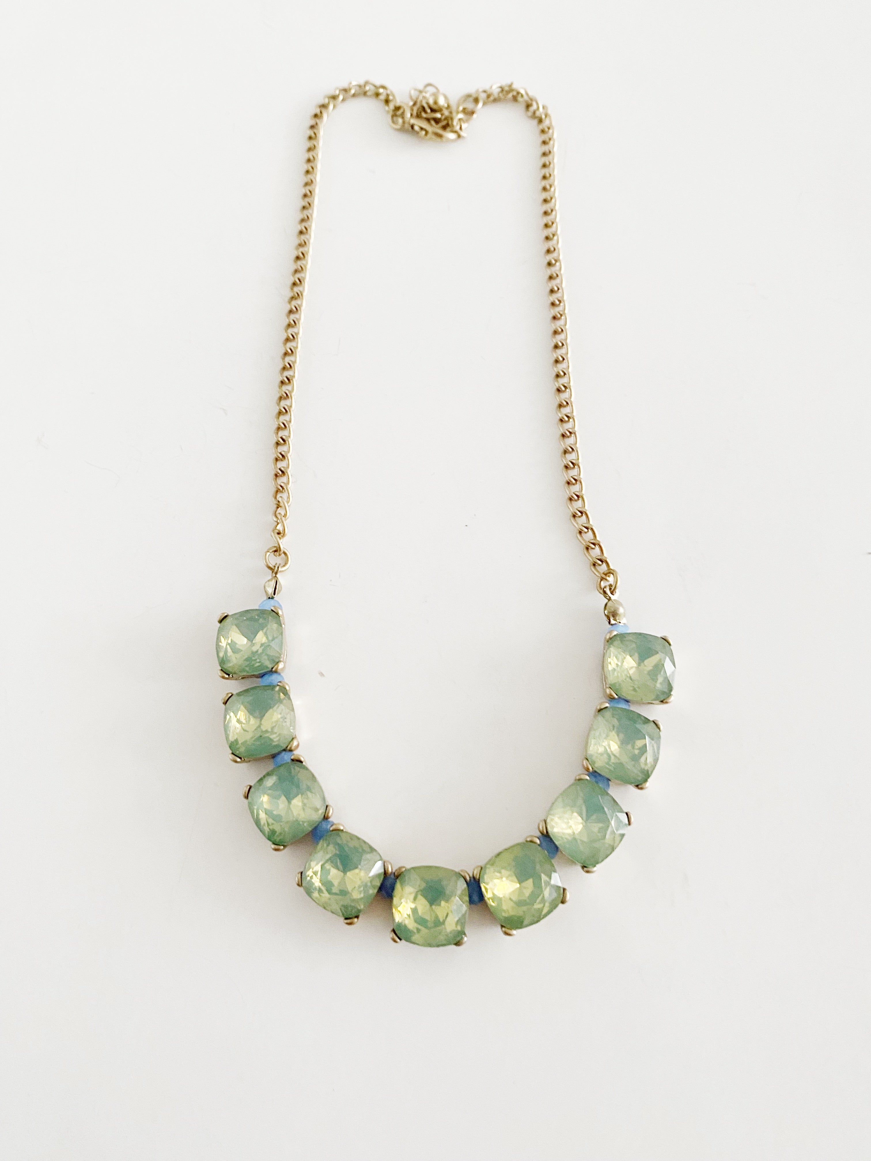 Collier vintage H-63