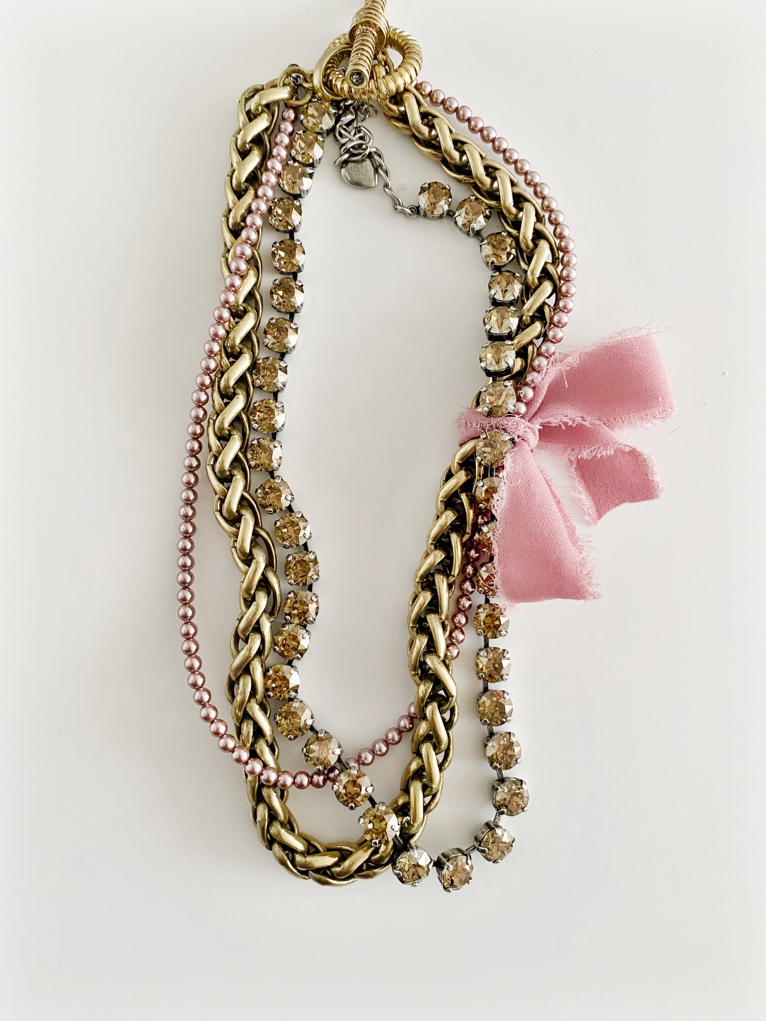 Ensemble colliers Morrigan