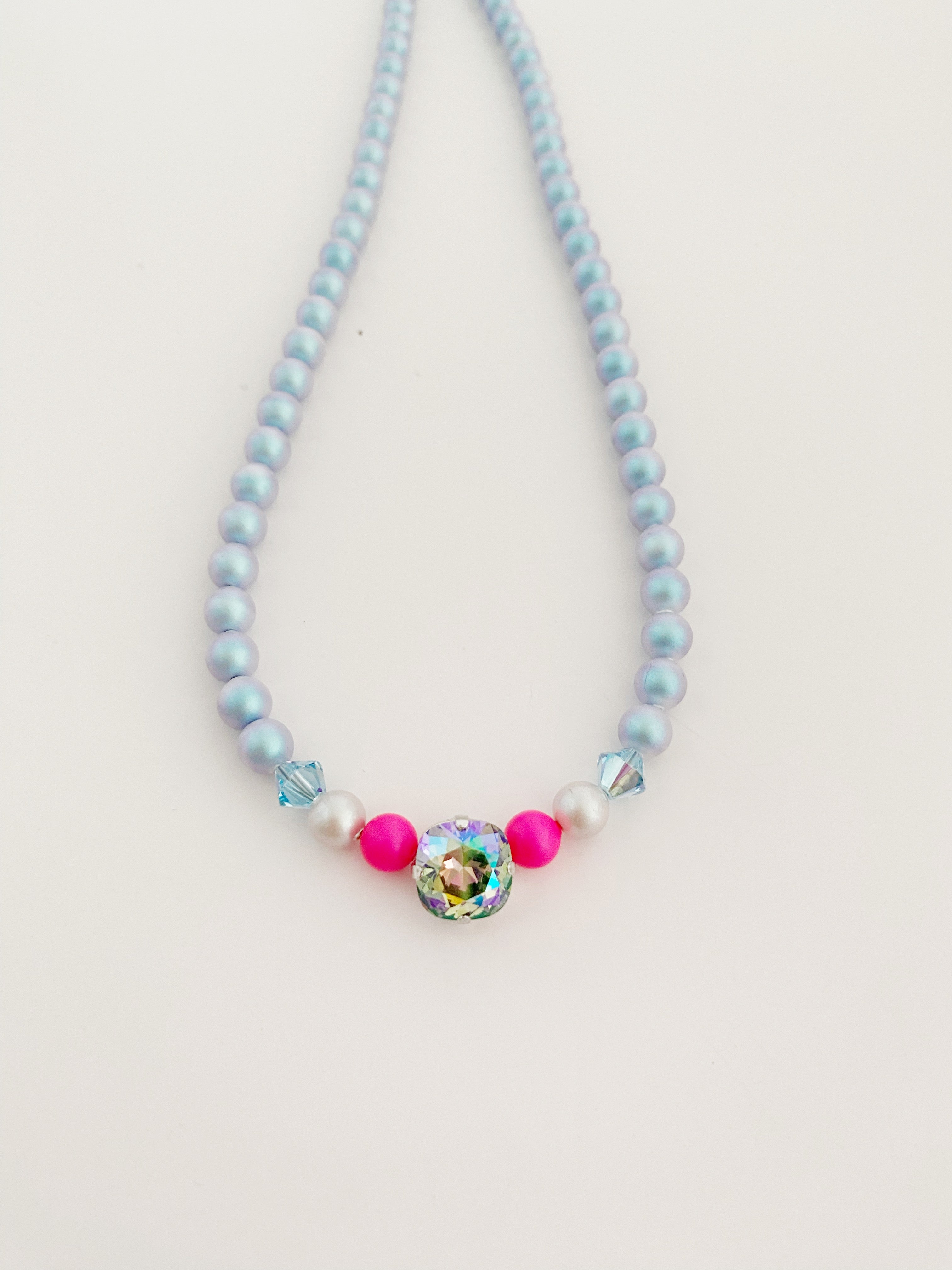 Collier Levie