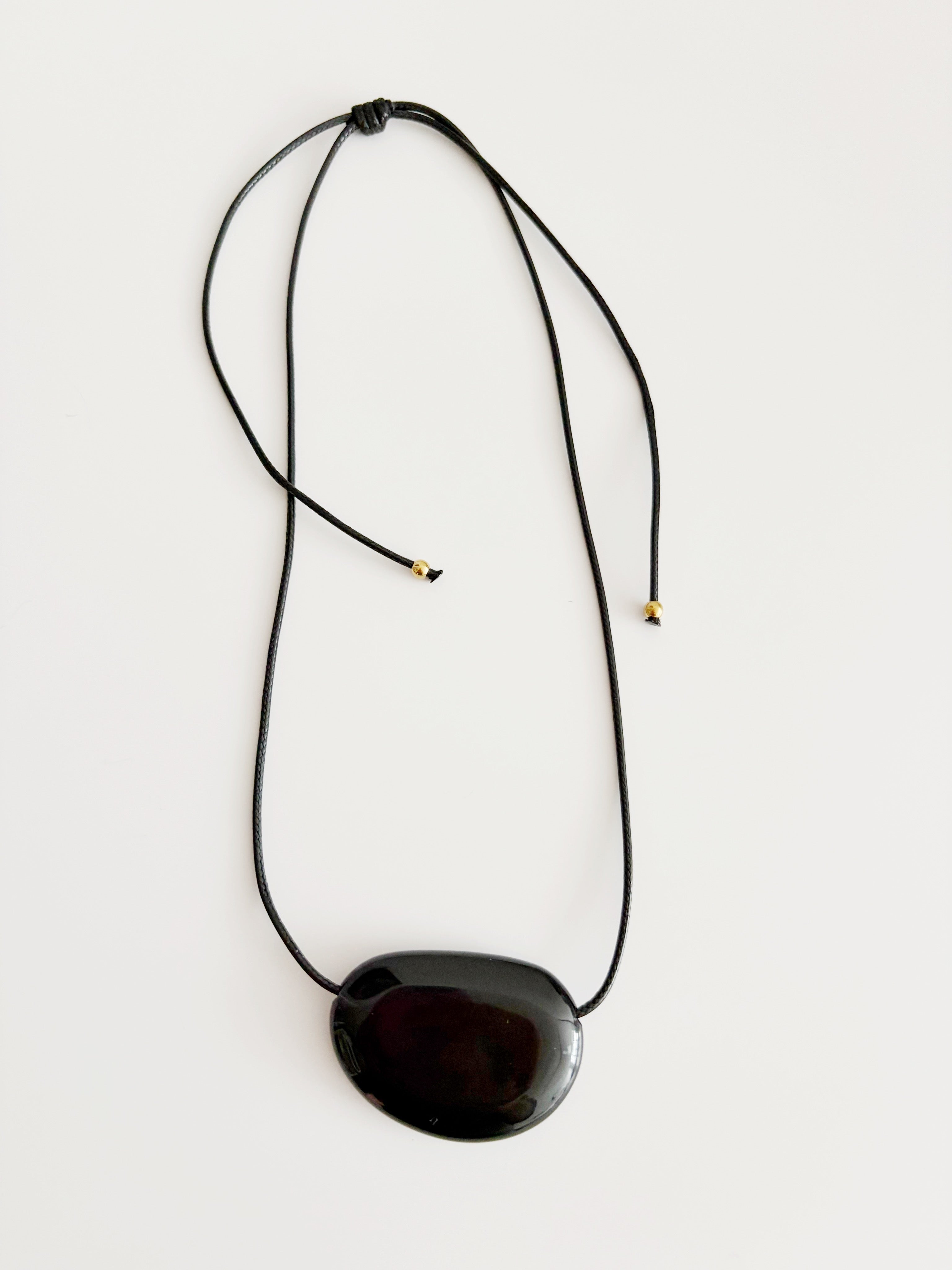Collier Roxley black