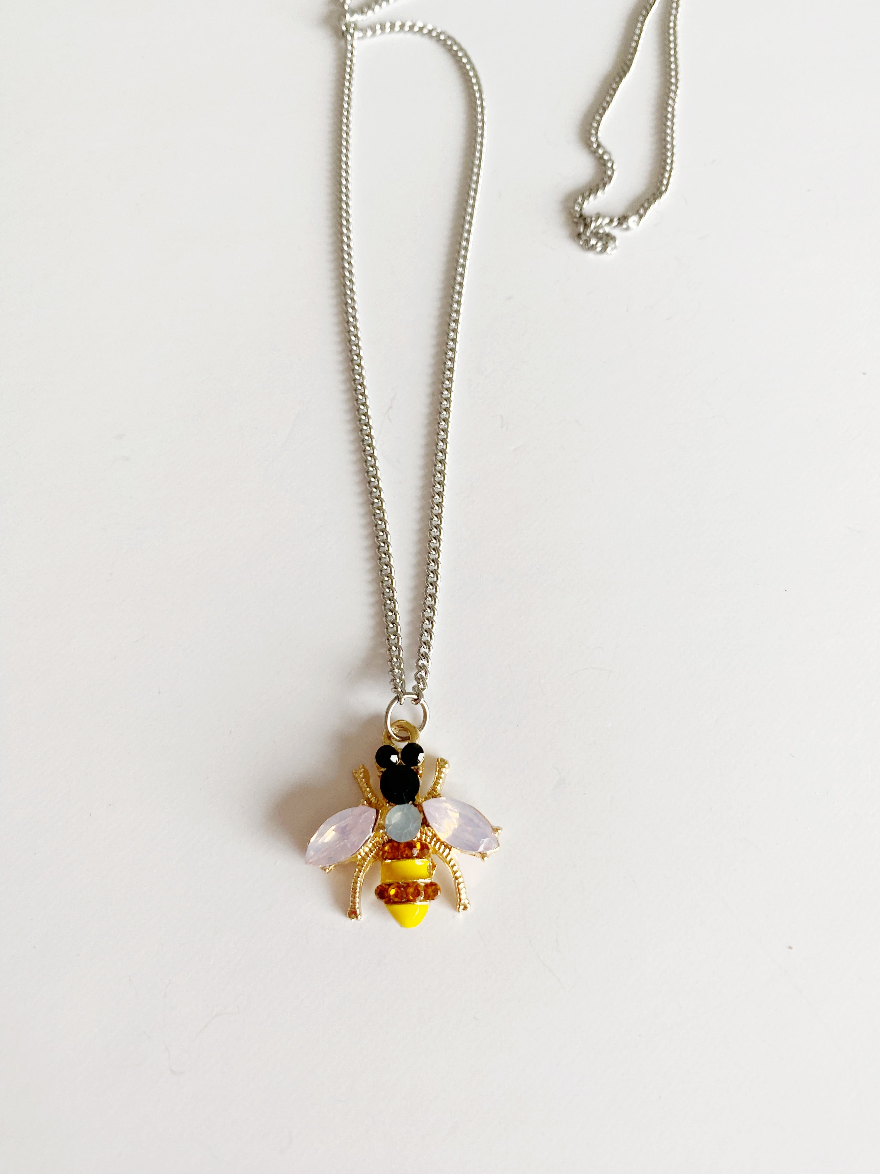 Collier Bee đ