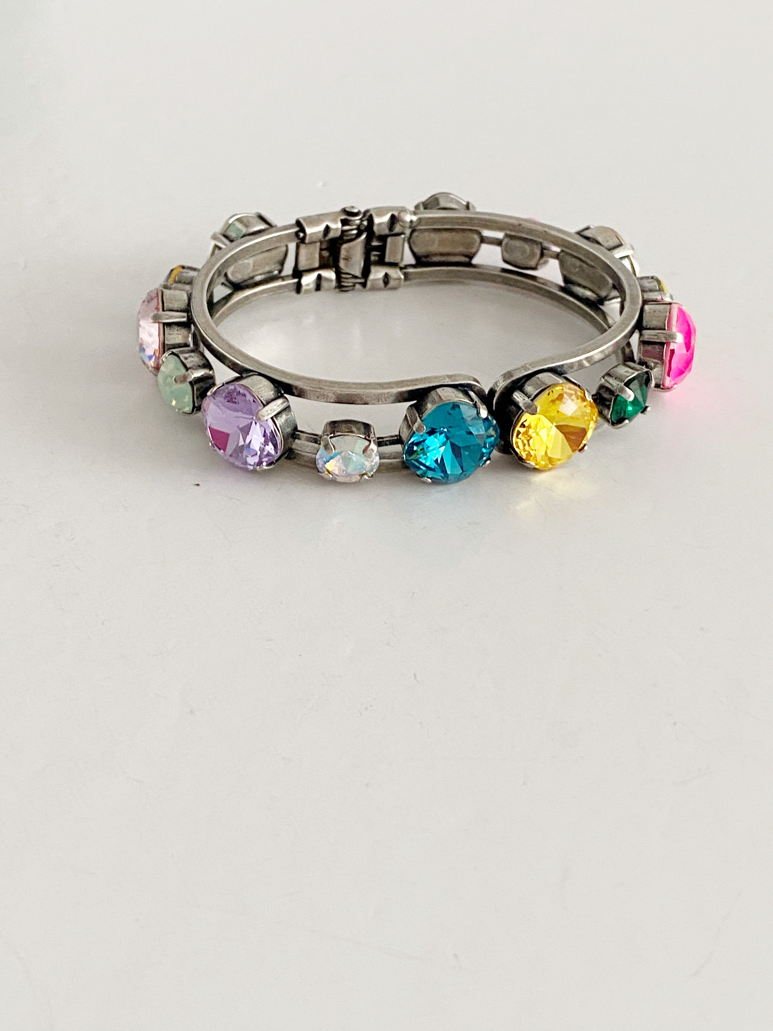 Bracelet style Cuff Happy Lily