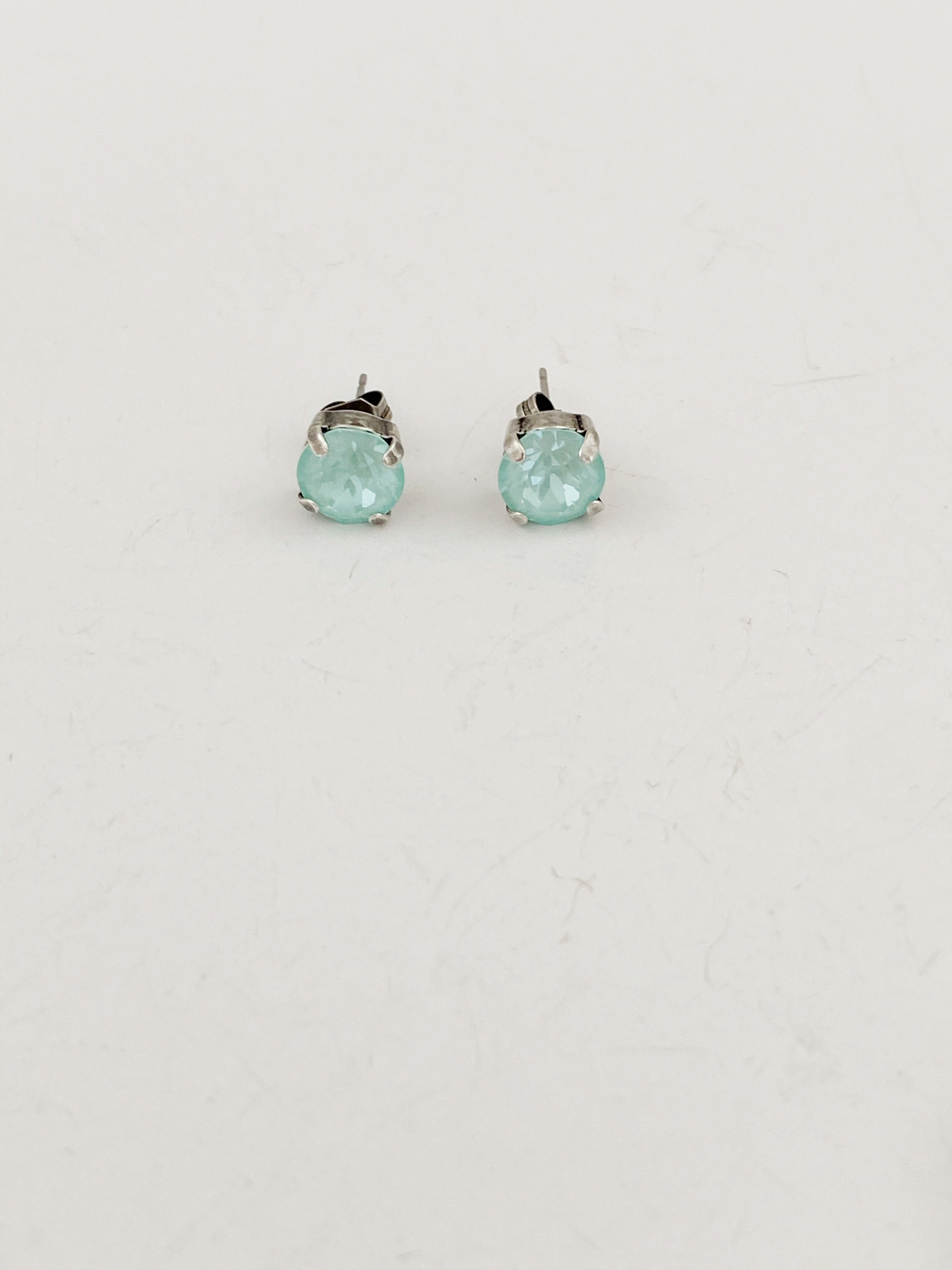 Boucles d'oreilles stud \ soft mint✨