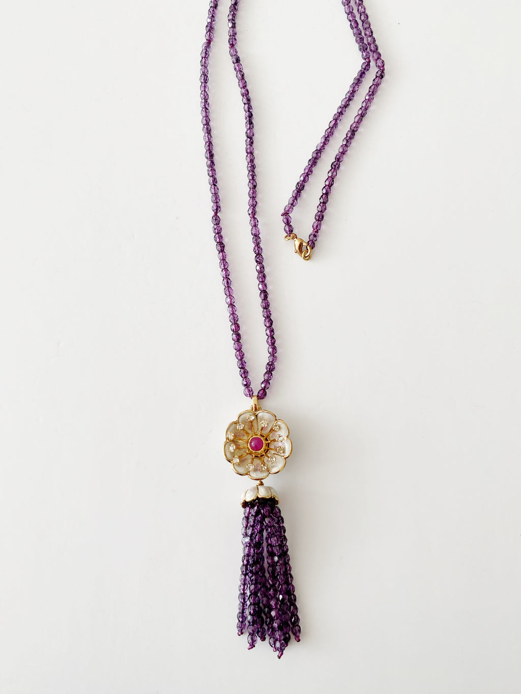 LONG Collier VINTAGE \Metropolitan Museum of ART DE NY \CINER