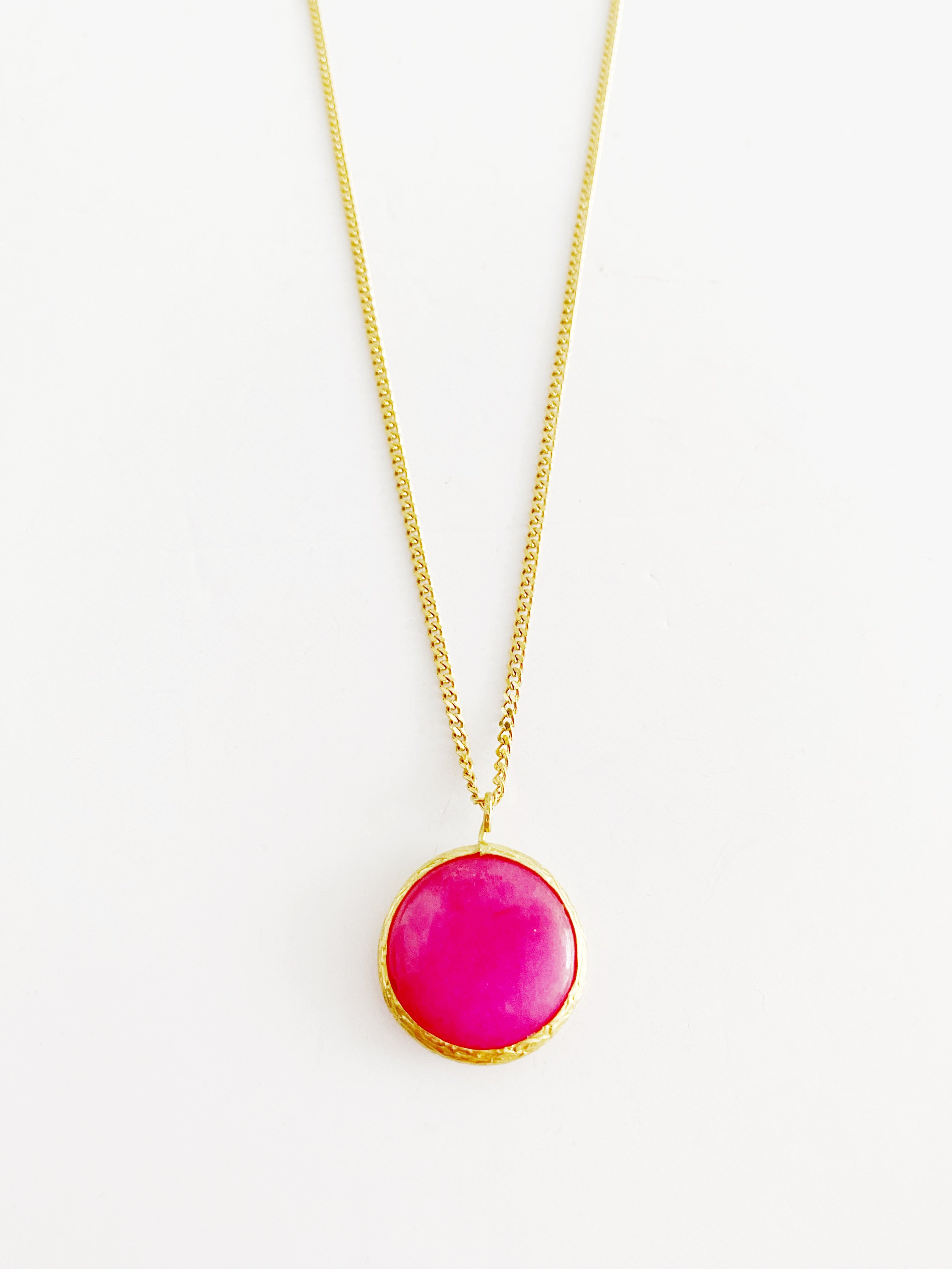 Collier pendentif Sana / fuchsia ✨