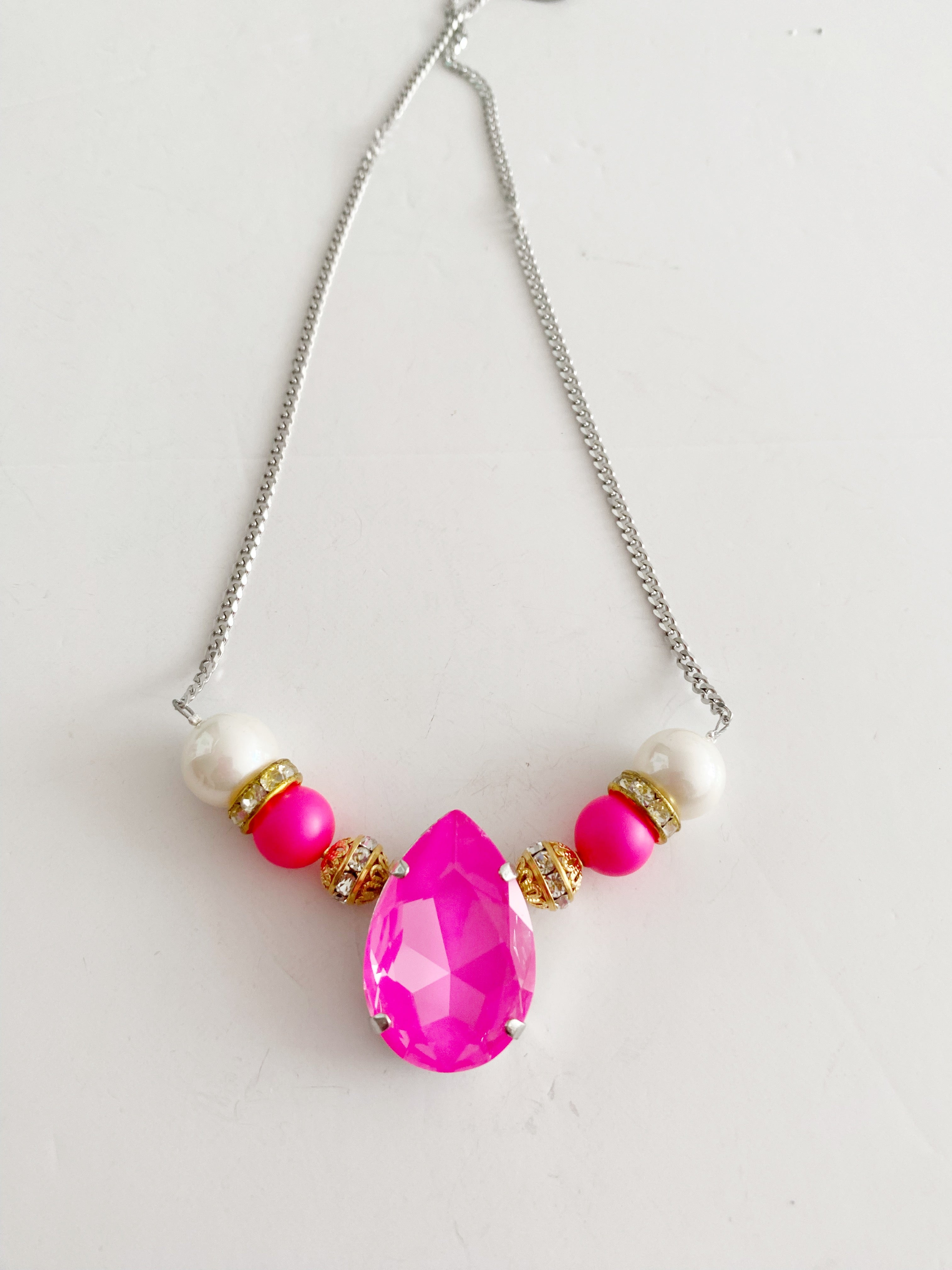 Collier Serena neon pink