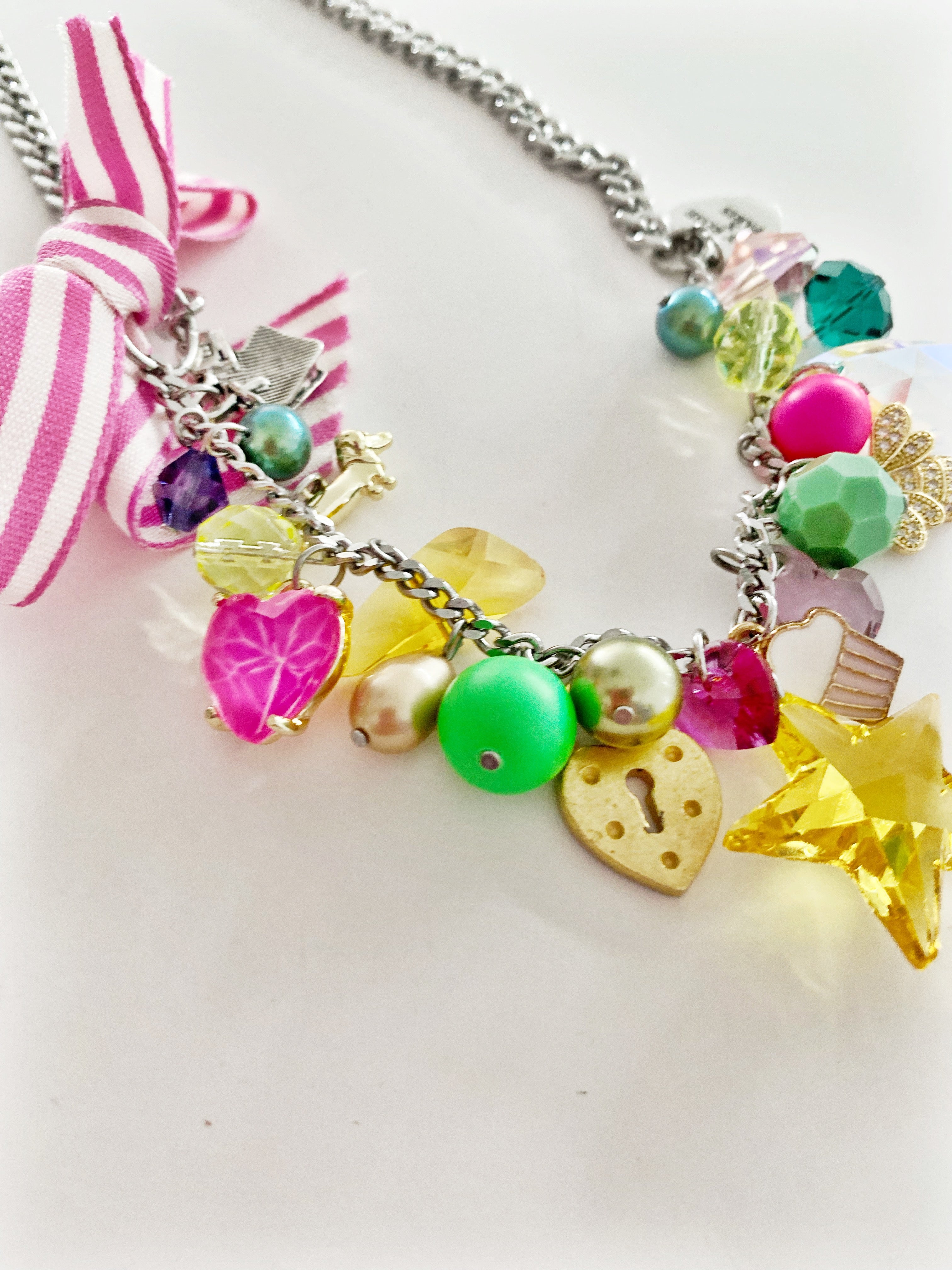 Collier Lily à Paris \ pièce unique✨