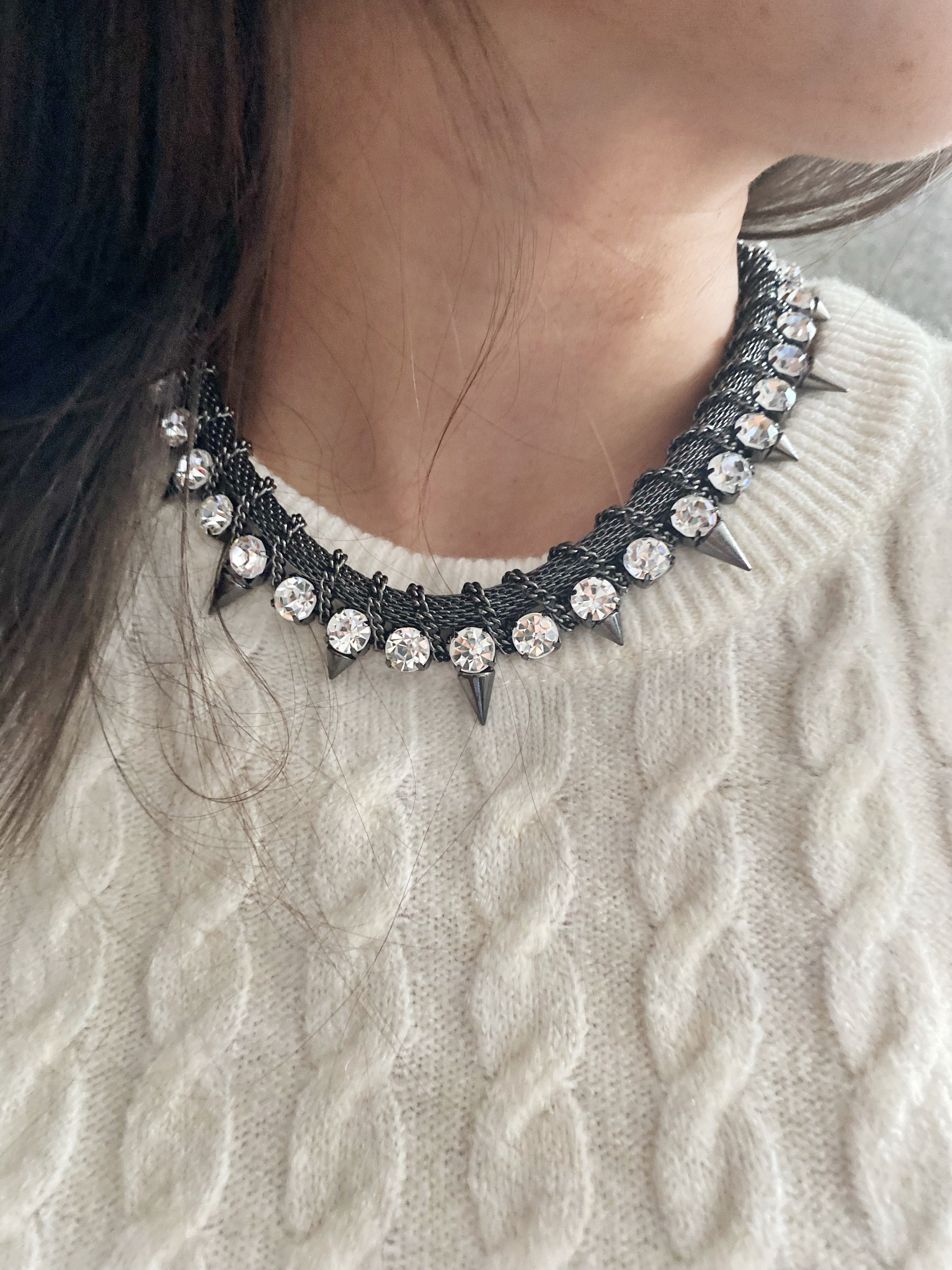 Collier  vintage \ A-12