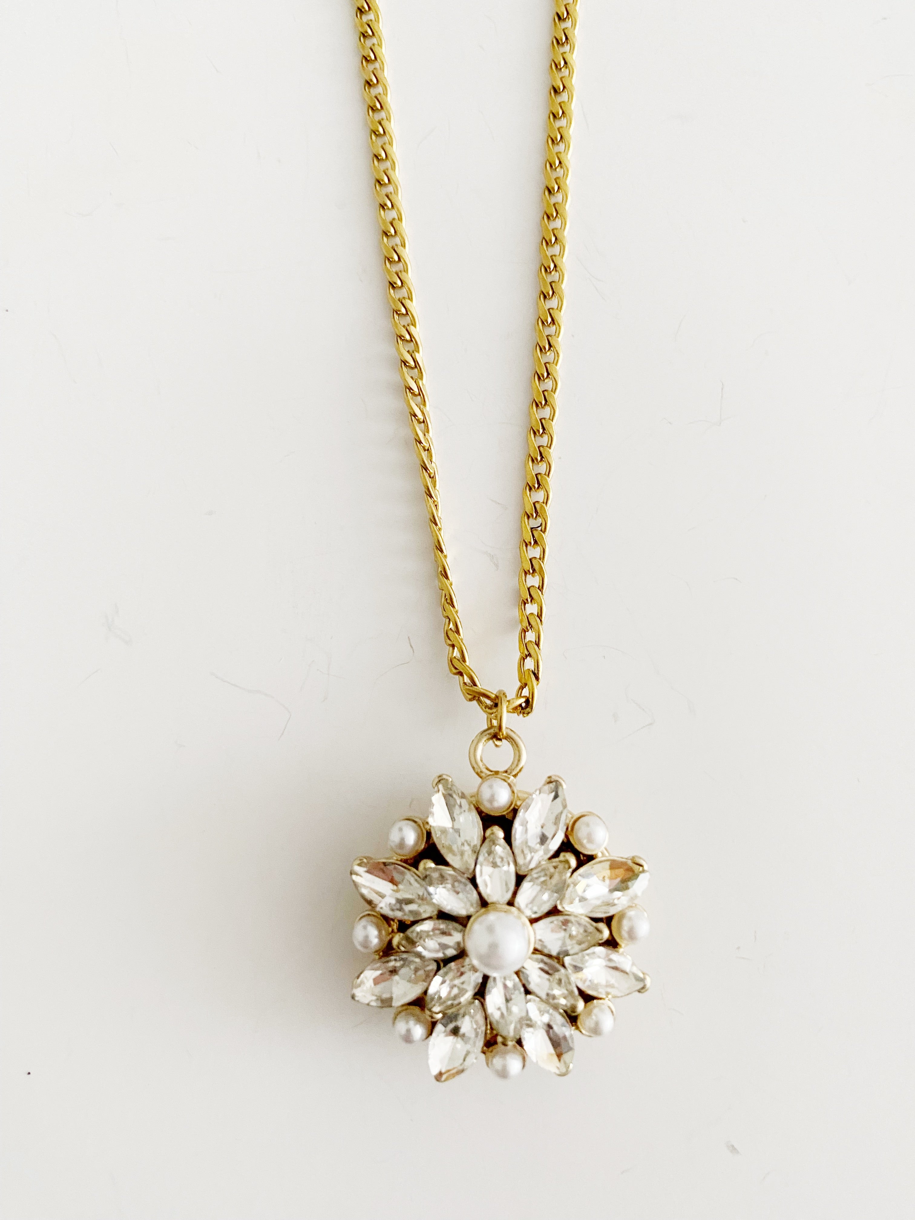 Collier Lauria
