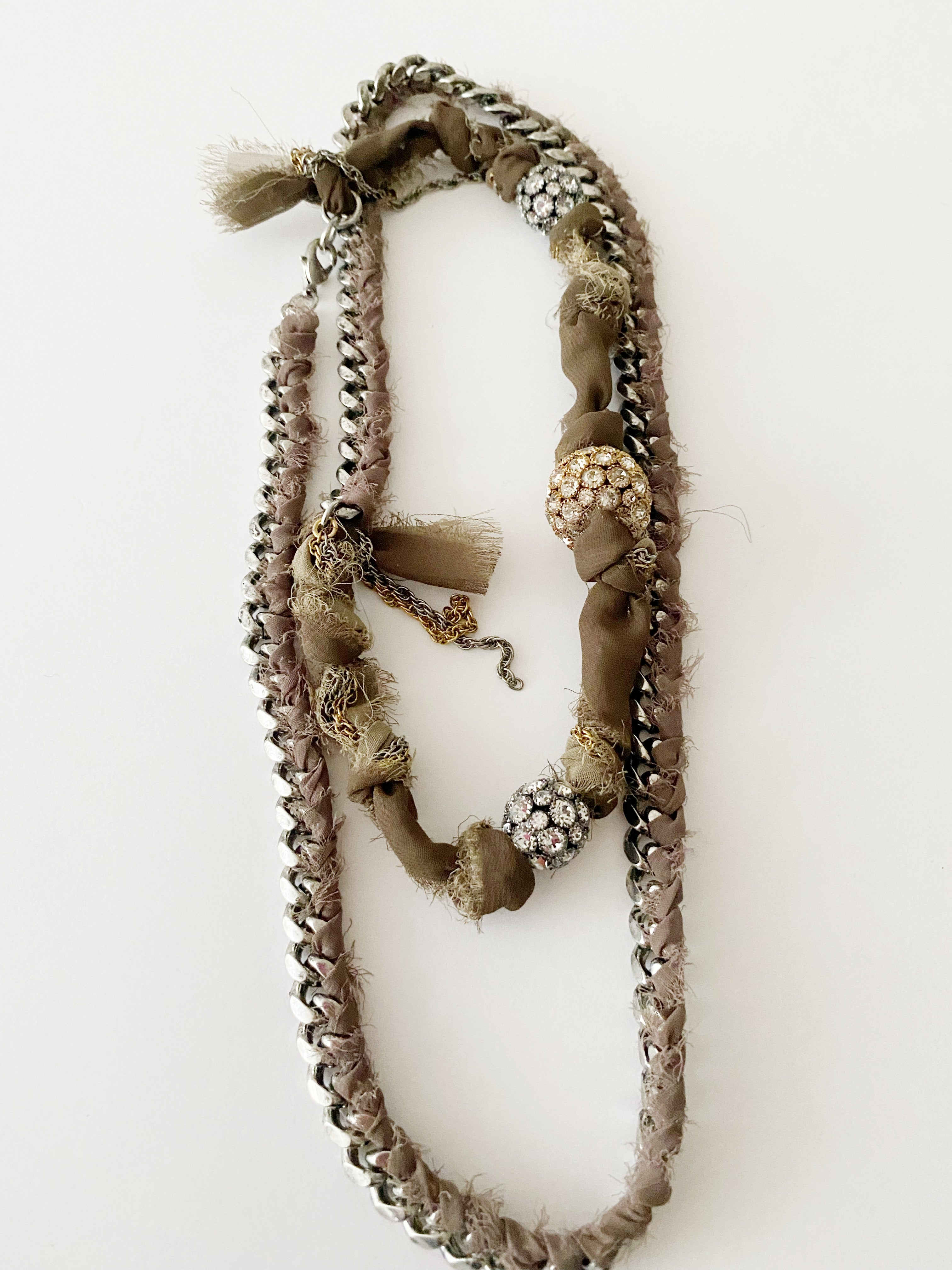 Collier 143