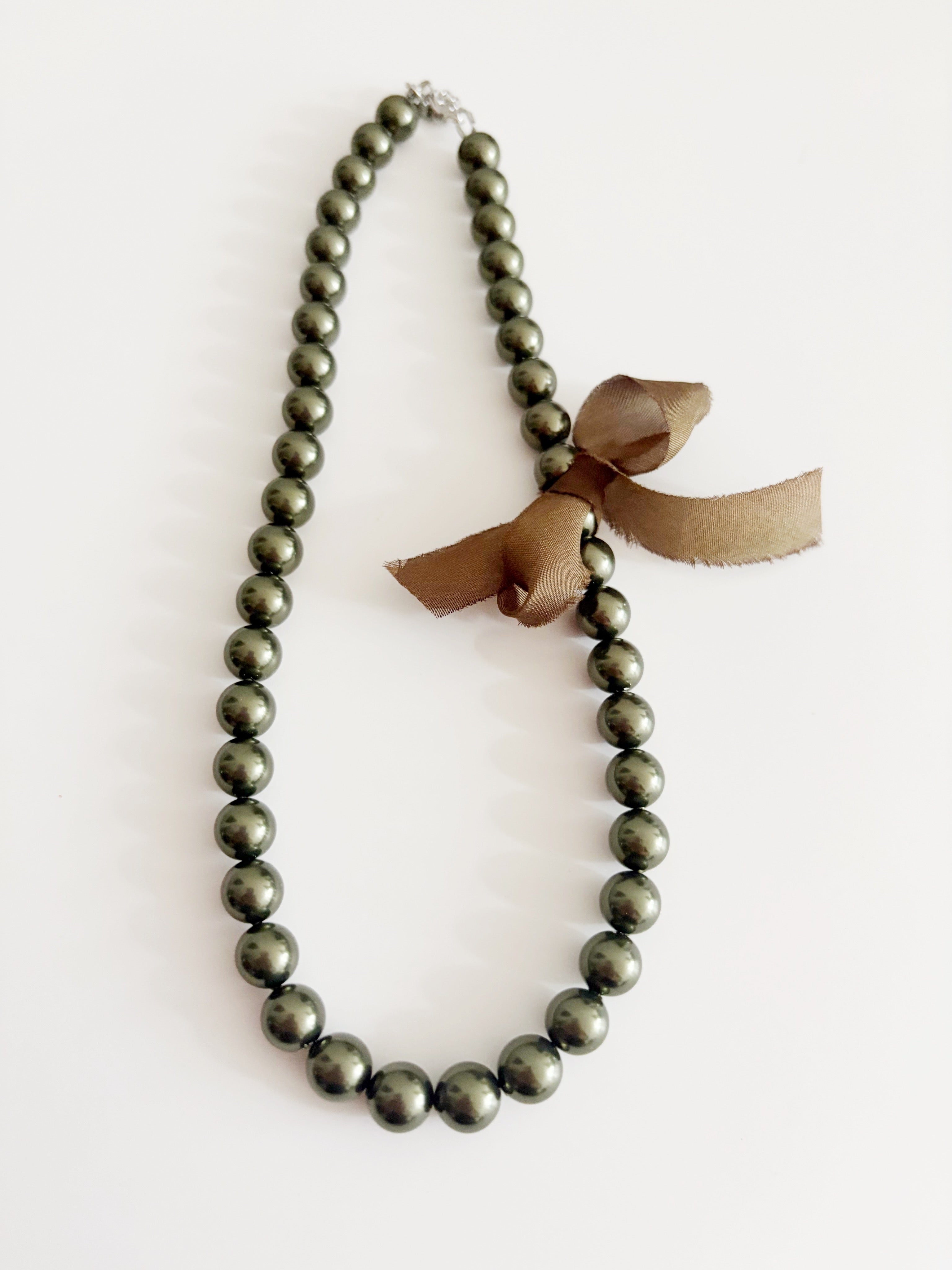 Collier de perles dark green
