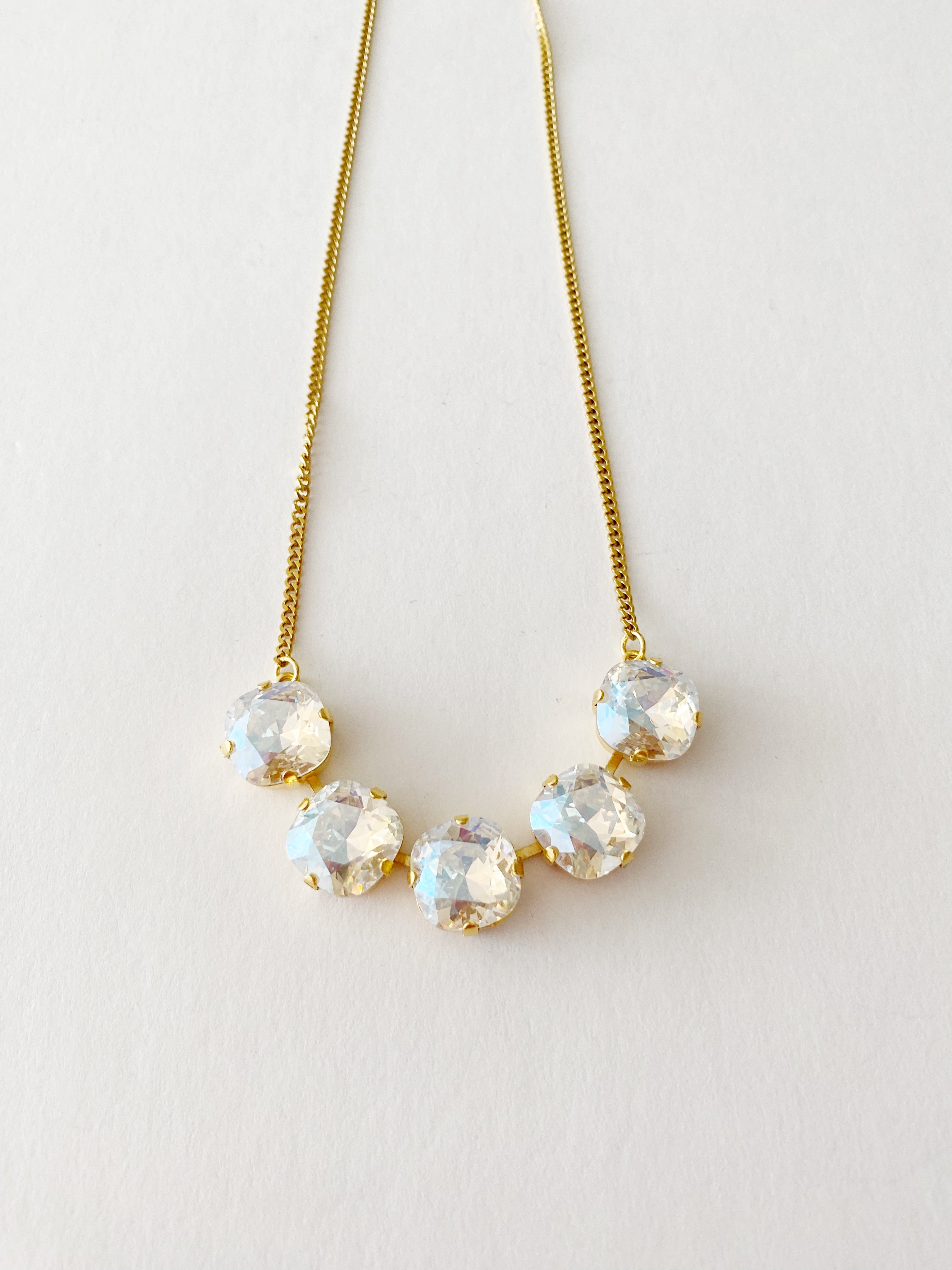 Collier Dylan / MOONLIGHT