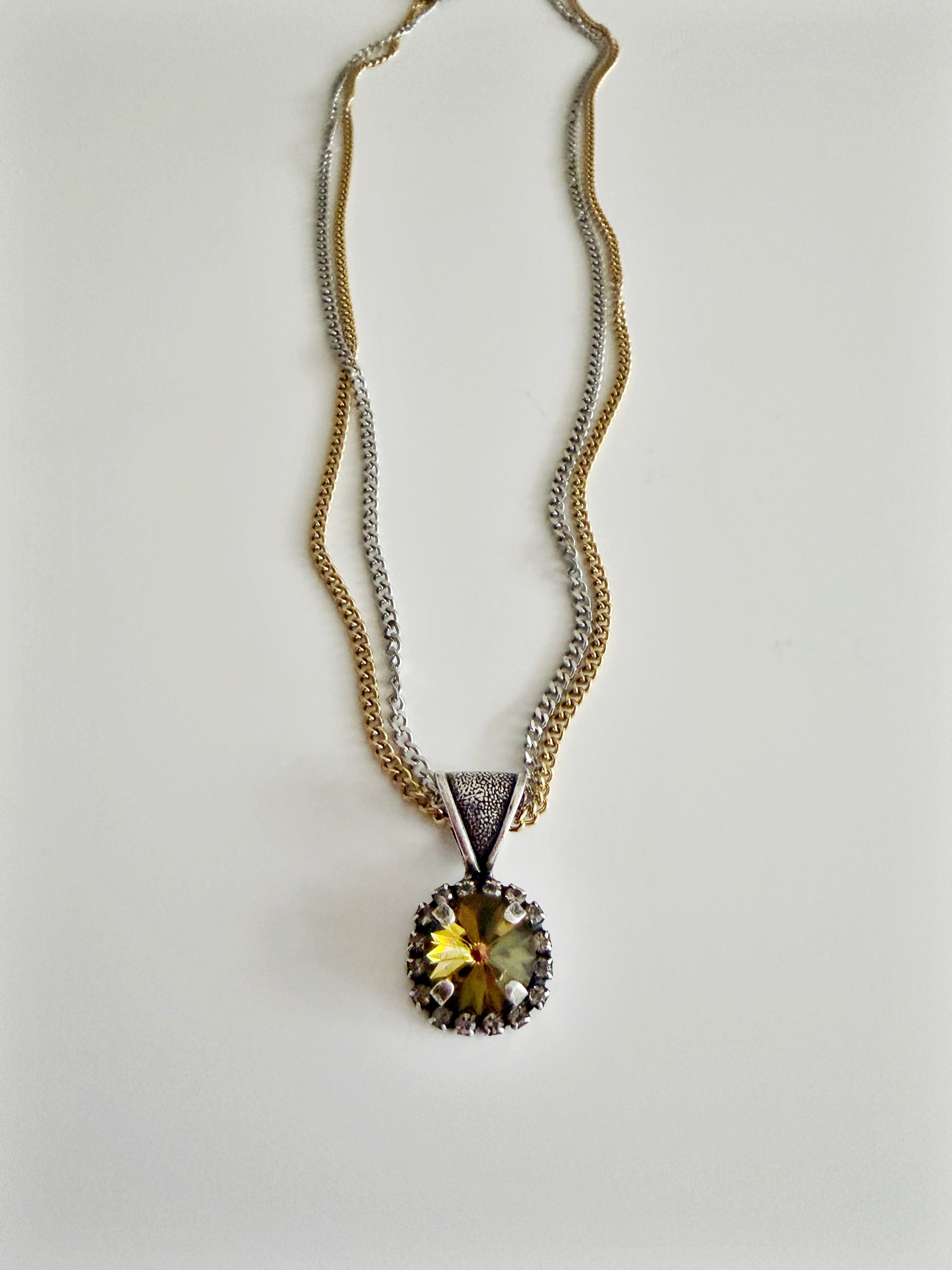 Collier pendentif Ella smoked tabac \ prix spécial ✨