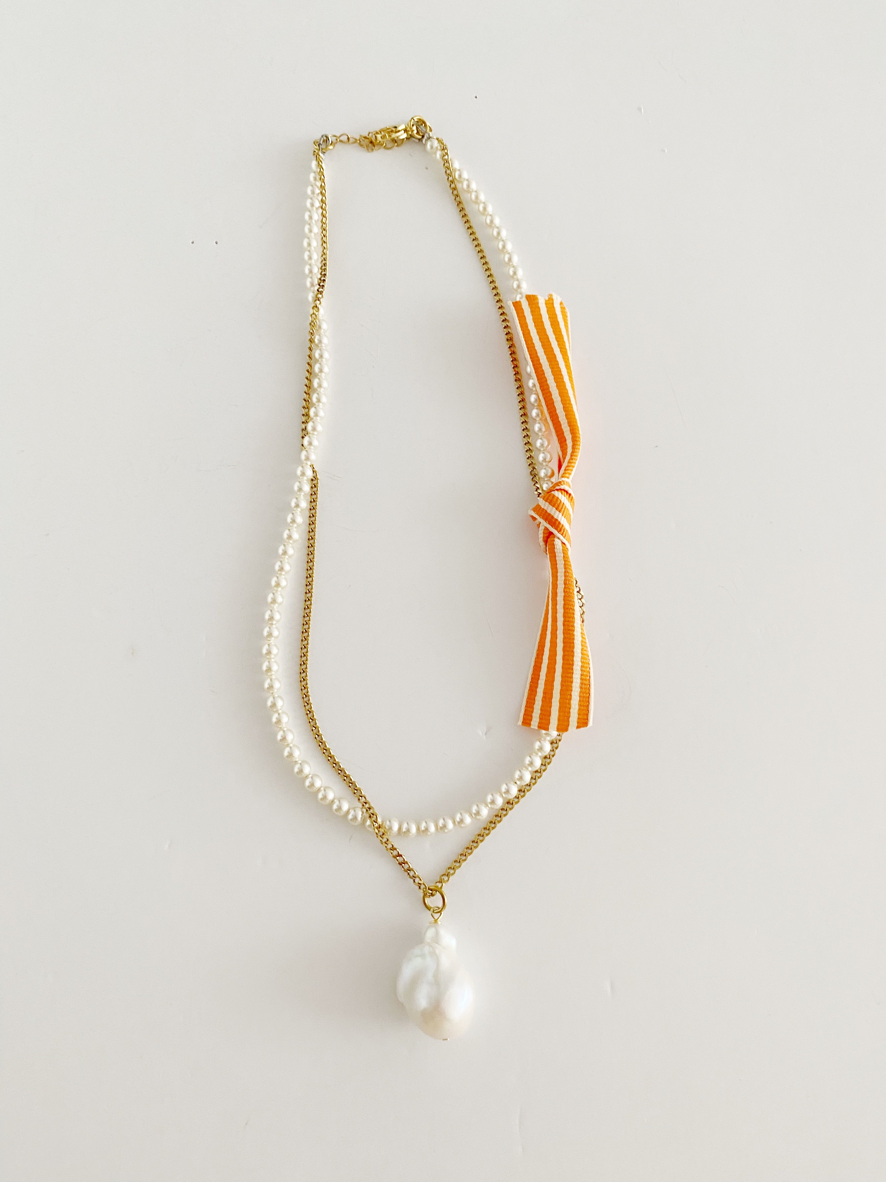 Collier amour en crème