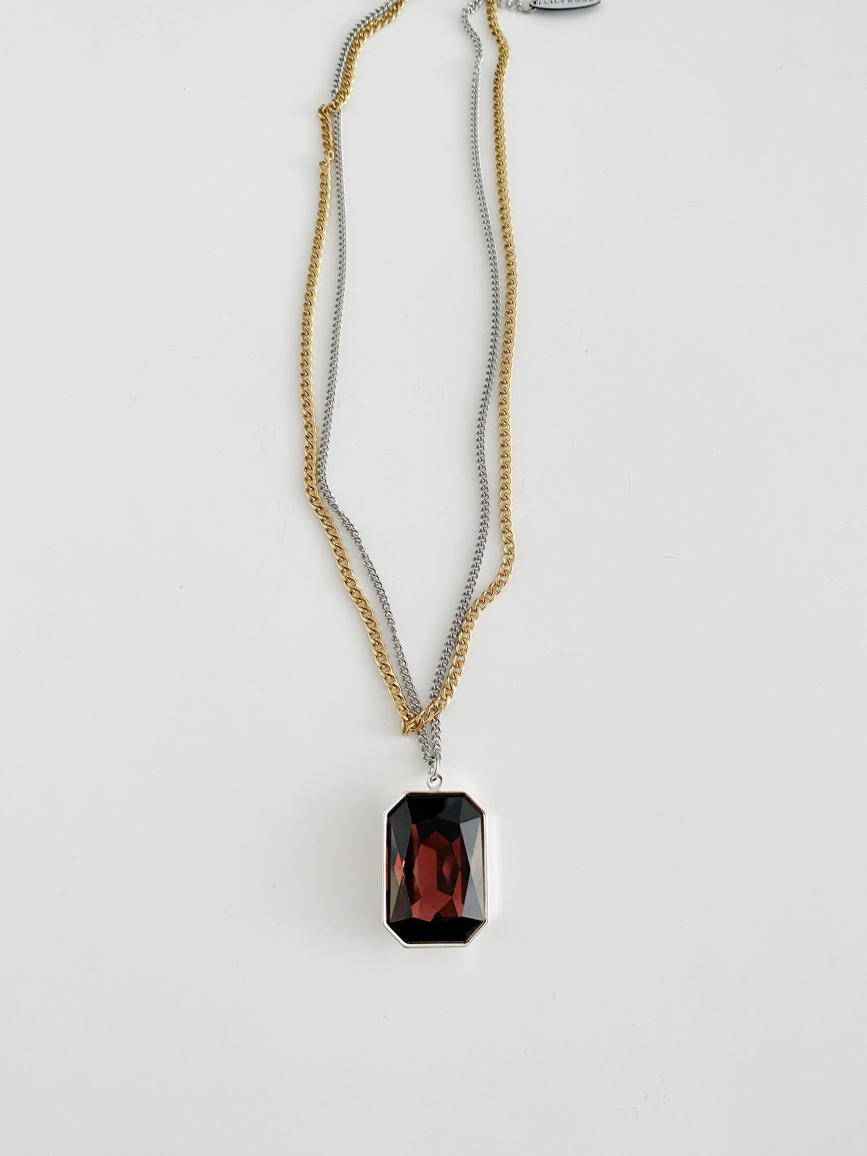 Collier pendentif Burgundy love  \ prix spécial ✨