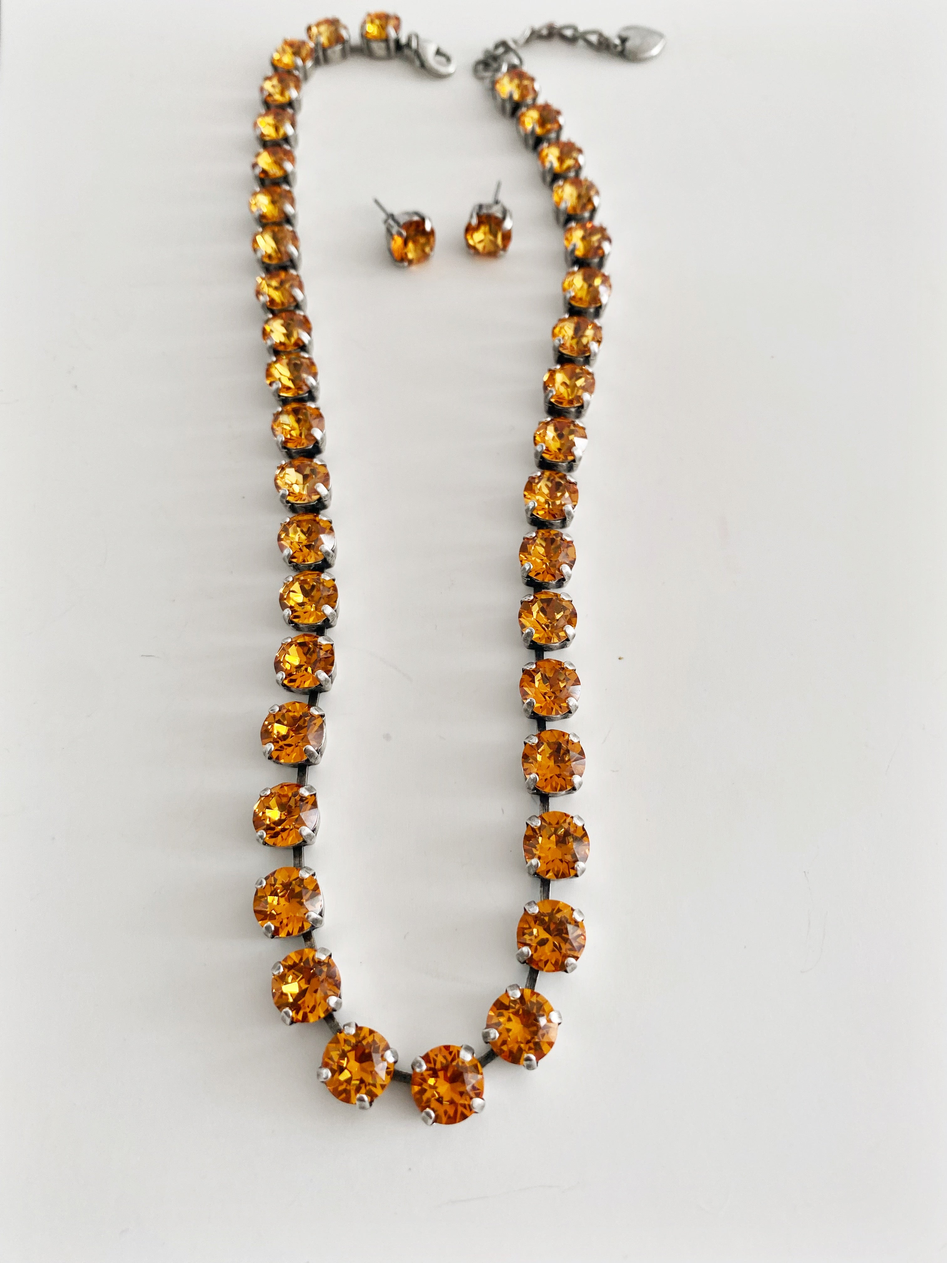 Collier Safira Dark orange + boucles d'oreilles en 🎁!