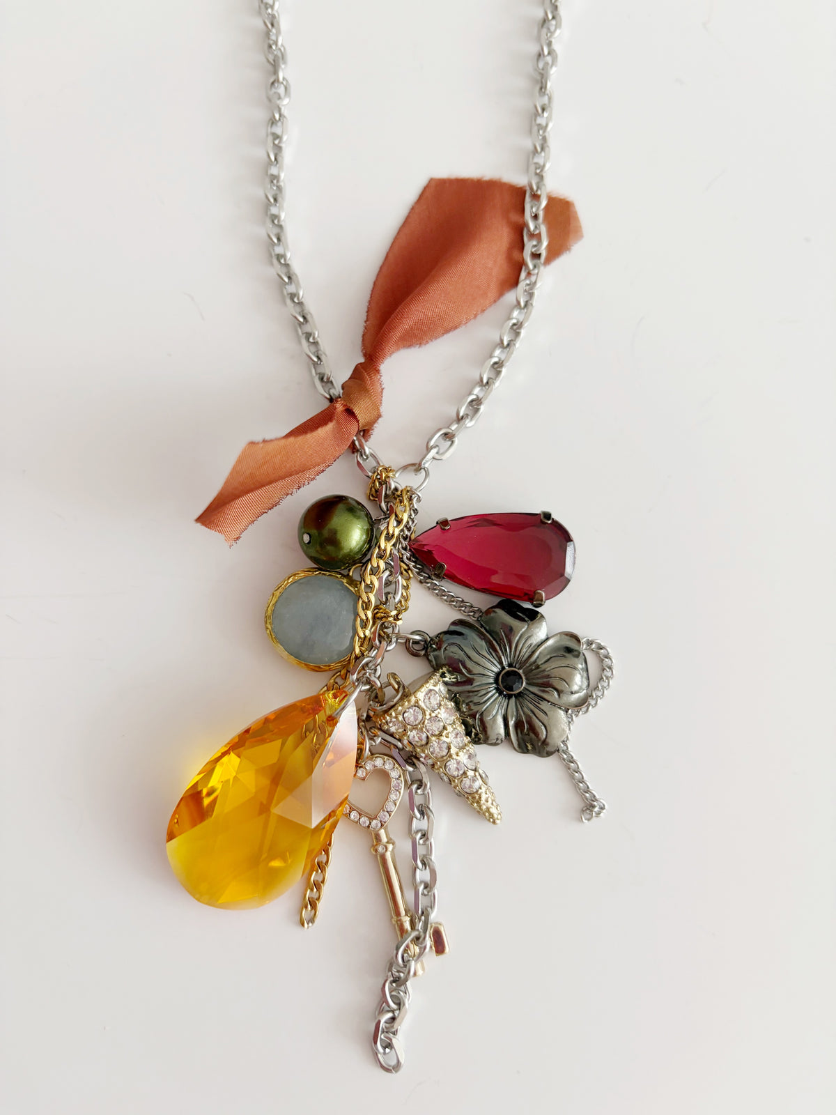 Long collier Elsie \ prix spécial Lancement