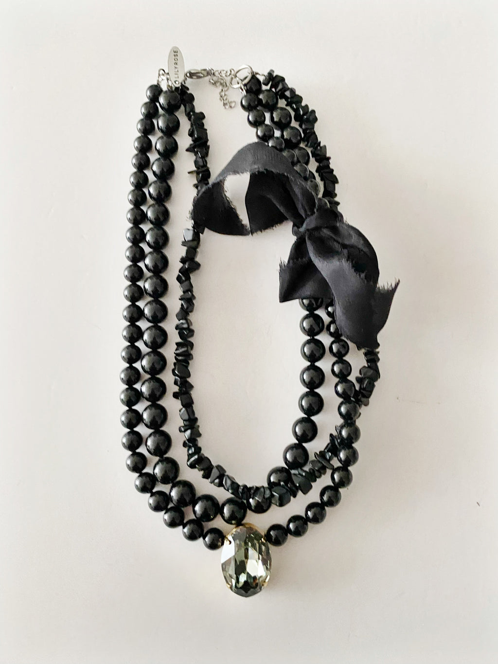 Collier Black storm