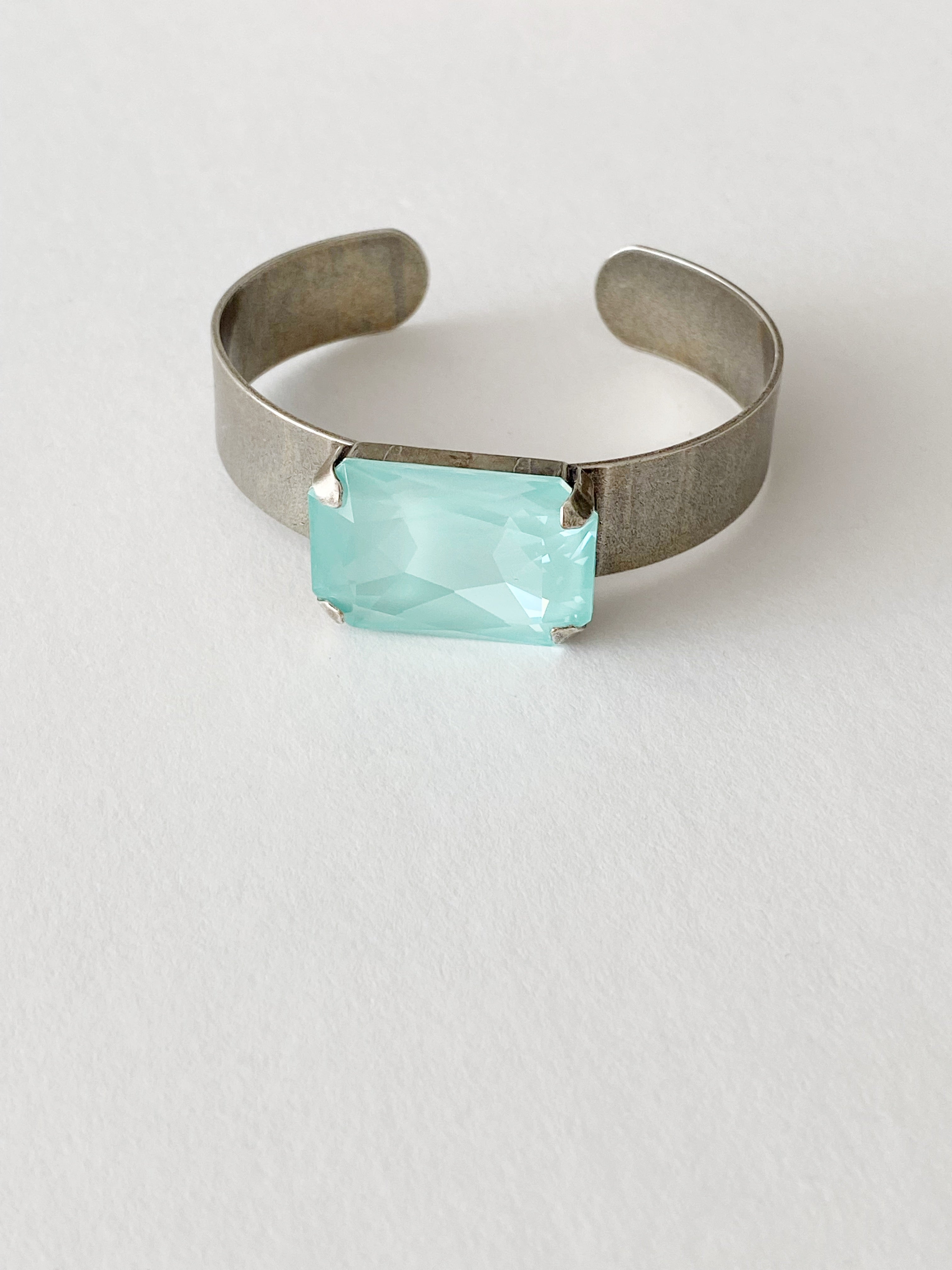 Bracelet style Cuff Lara soft mint