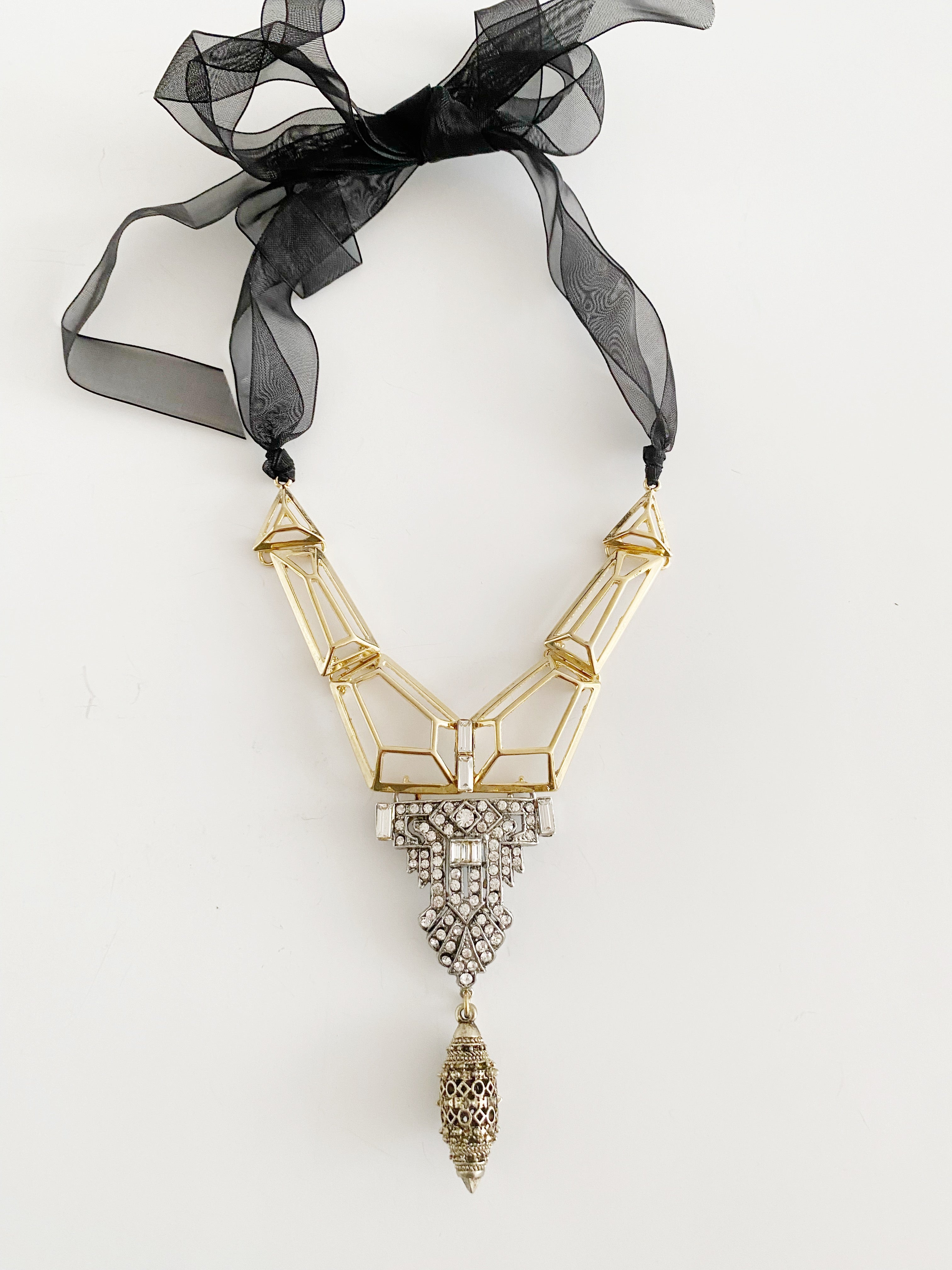 Collier vintage Vogue