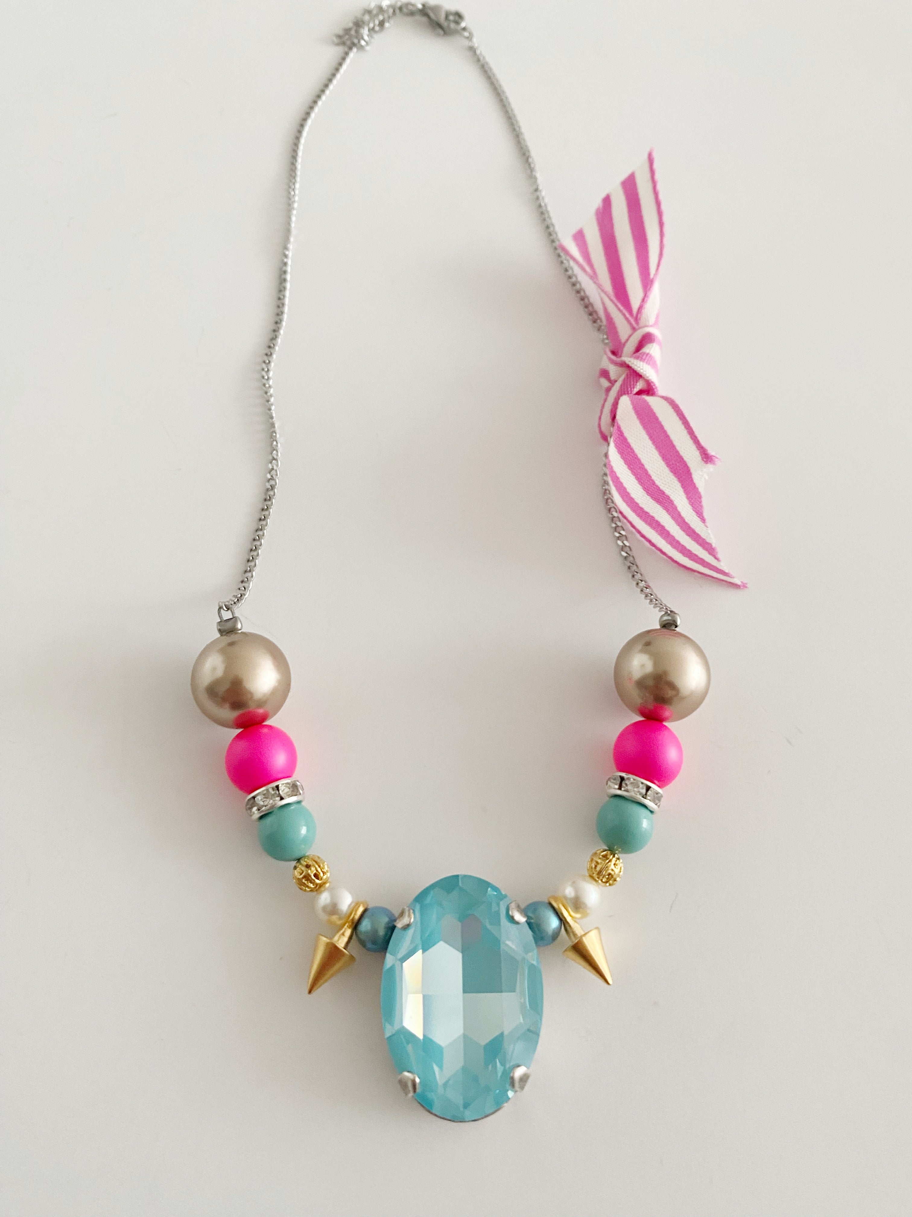 Collier Escape