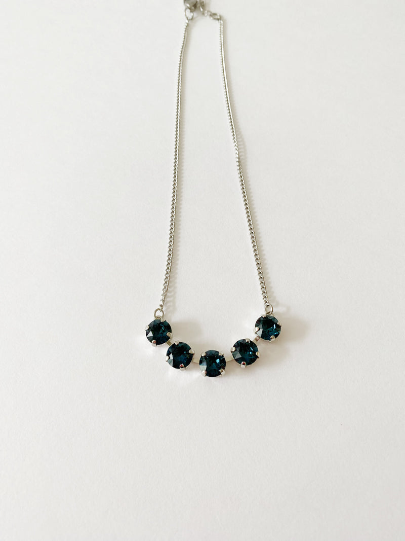 Collier Blue mood