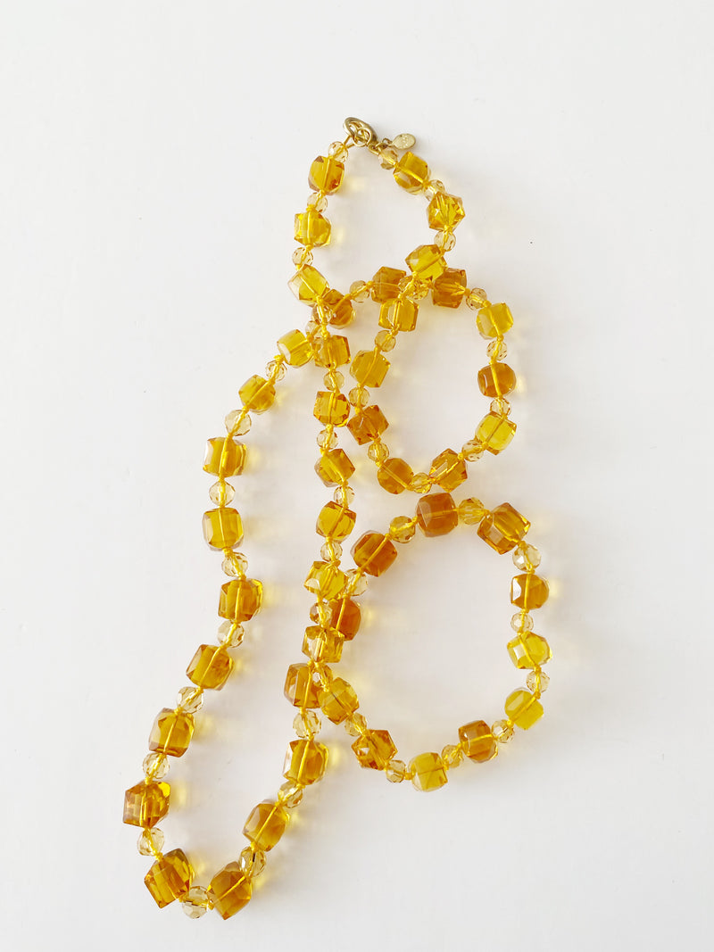 LONG Collier VINTAGE \ \ Metropolitan museum of arts NY