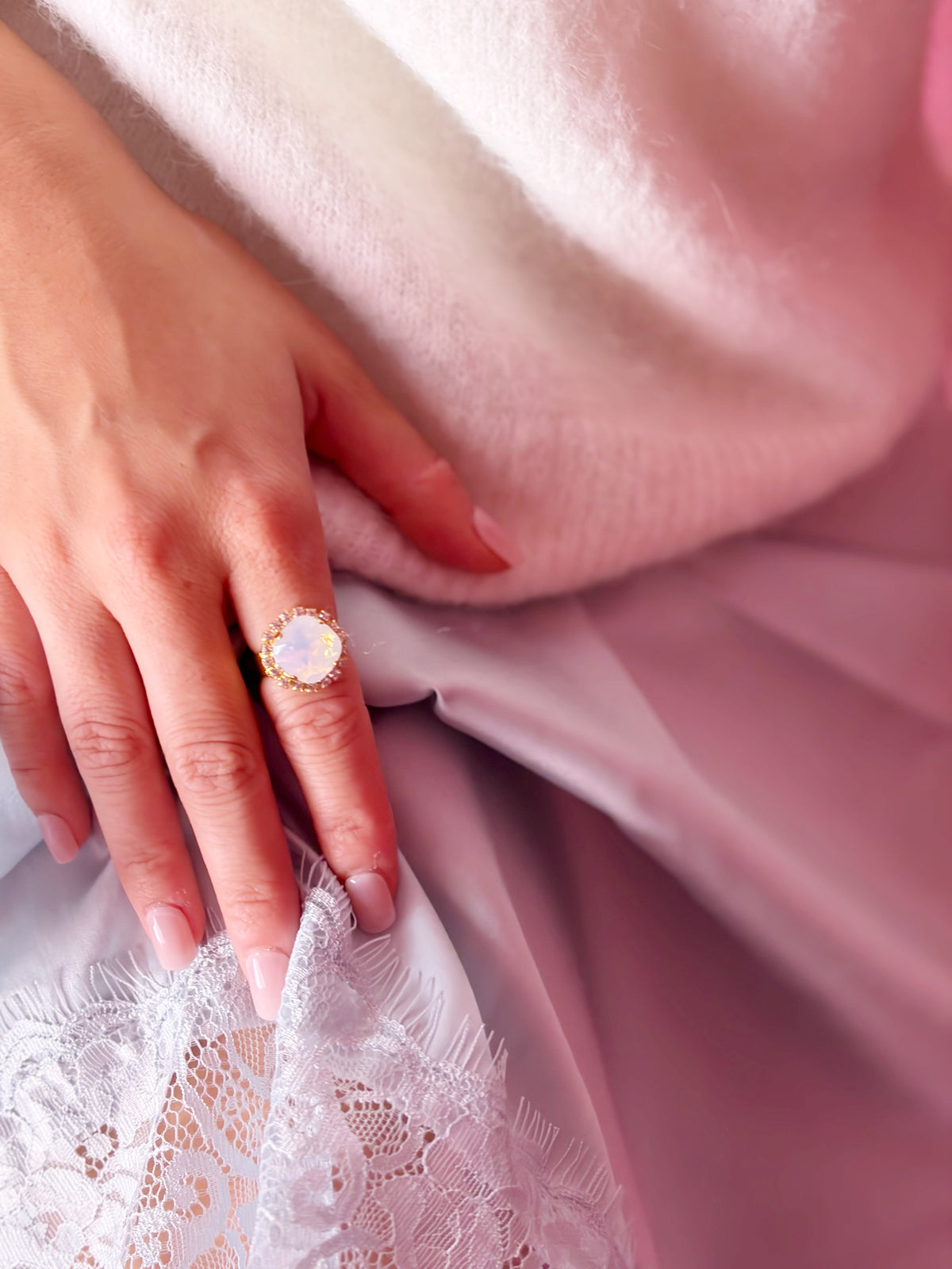 Bague Célestine \ opal blanc