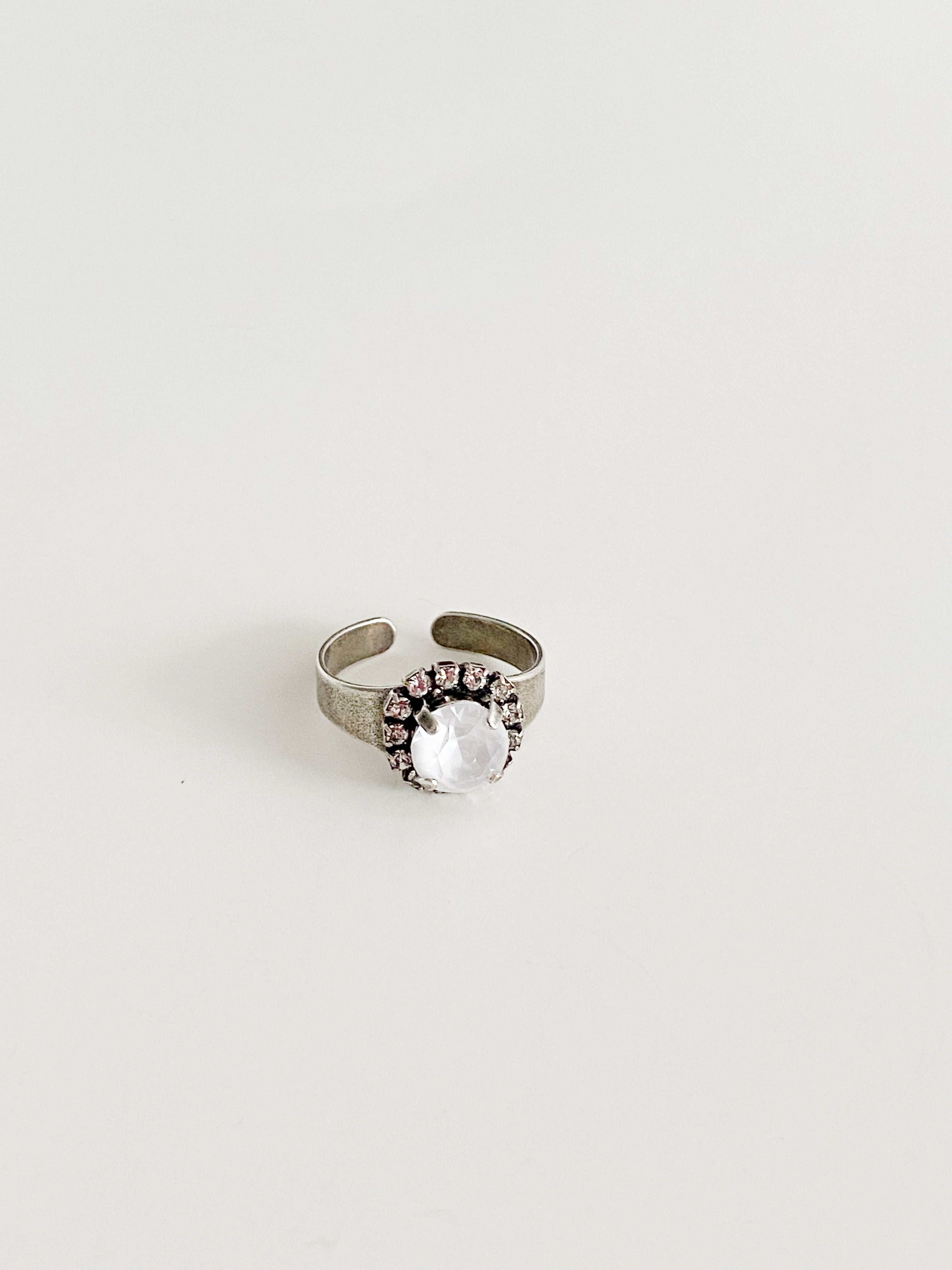 Bague Coralie \ electric white 🤍