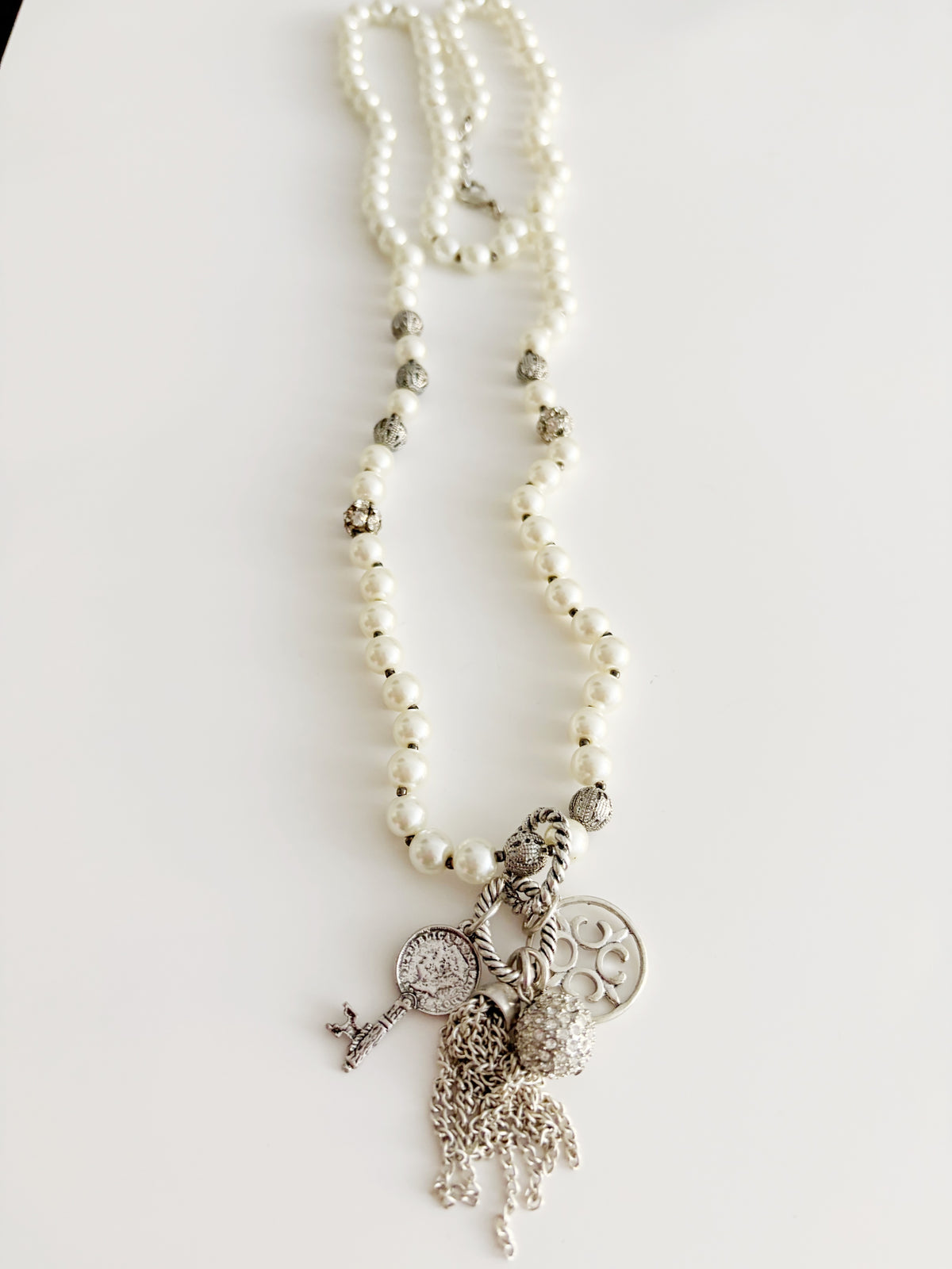 Collier vintage x Versailles NO 8