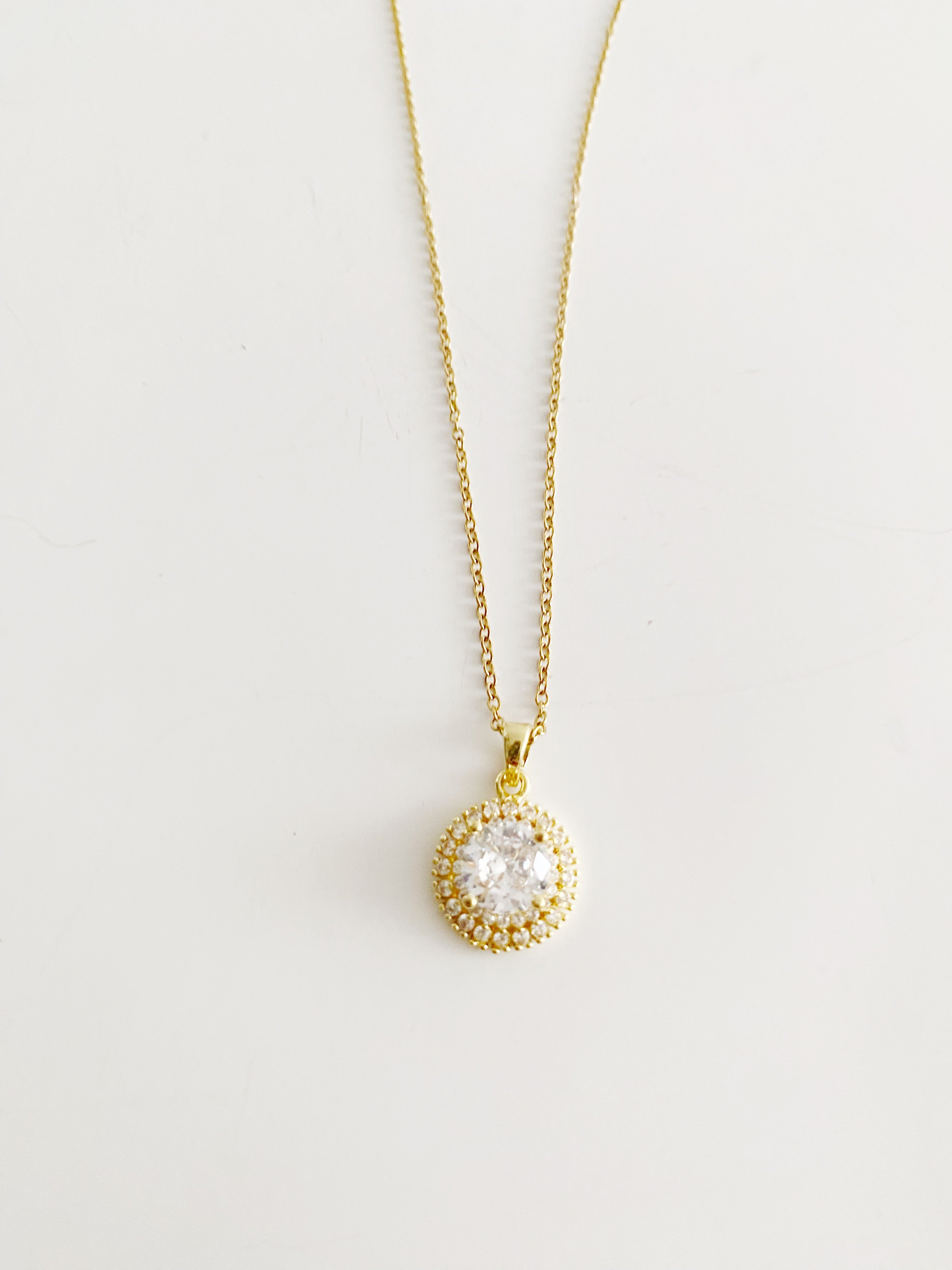 Collier Ava