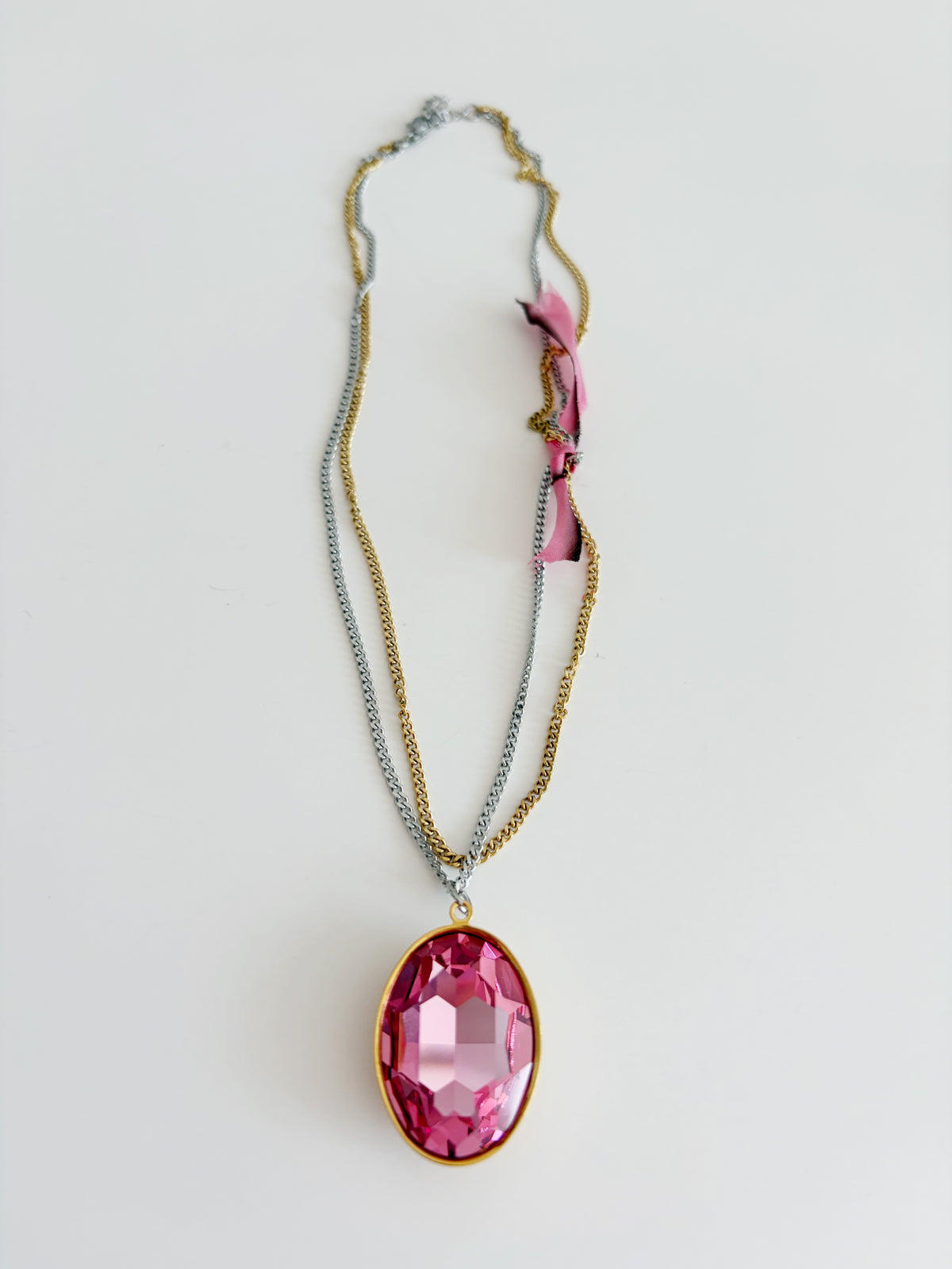 Collier Rose affair
