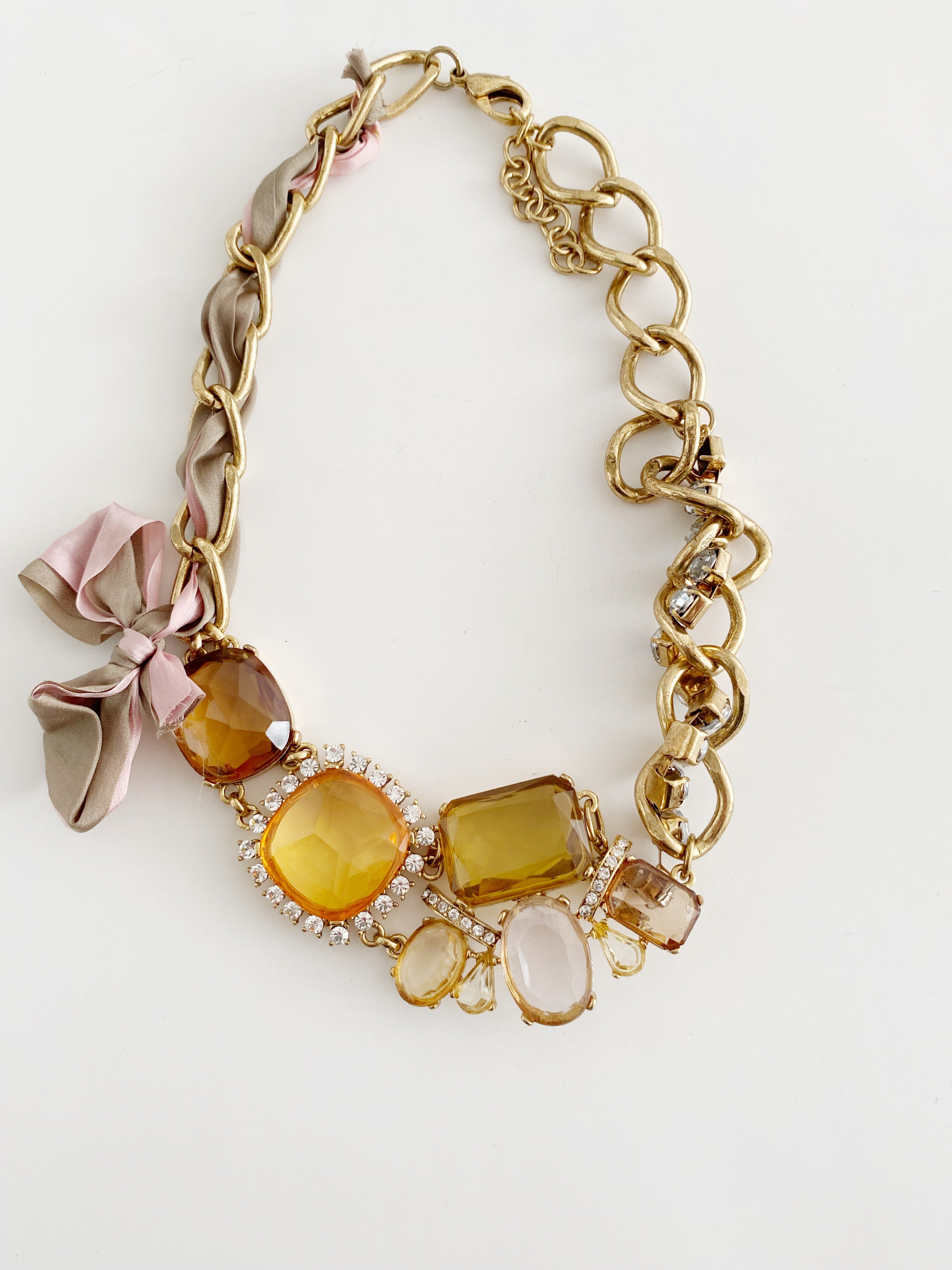 Collier vintage H-34