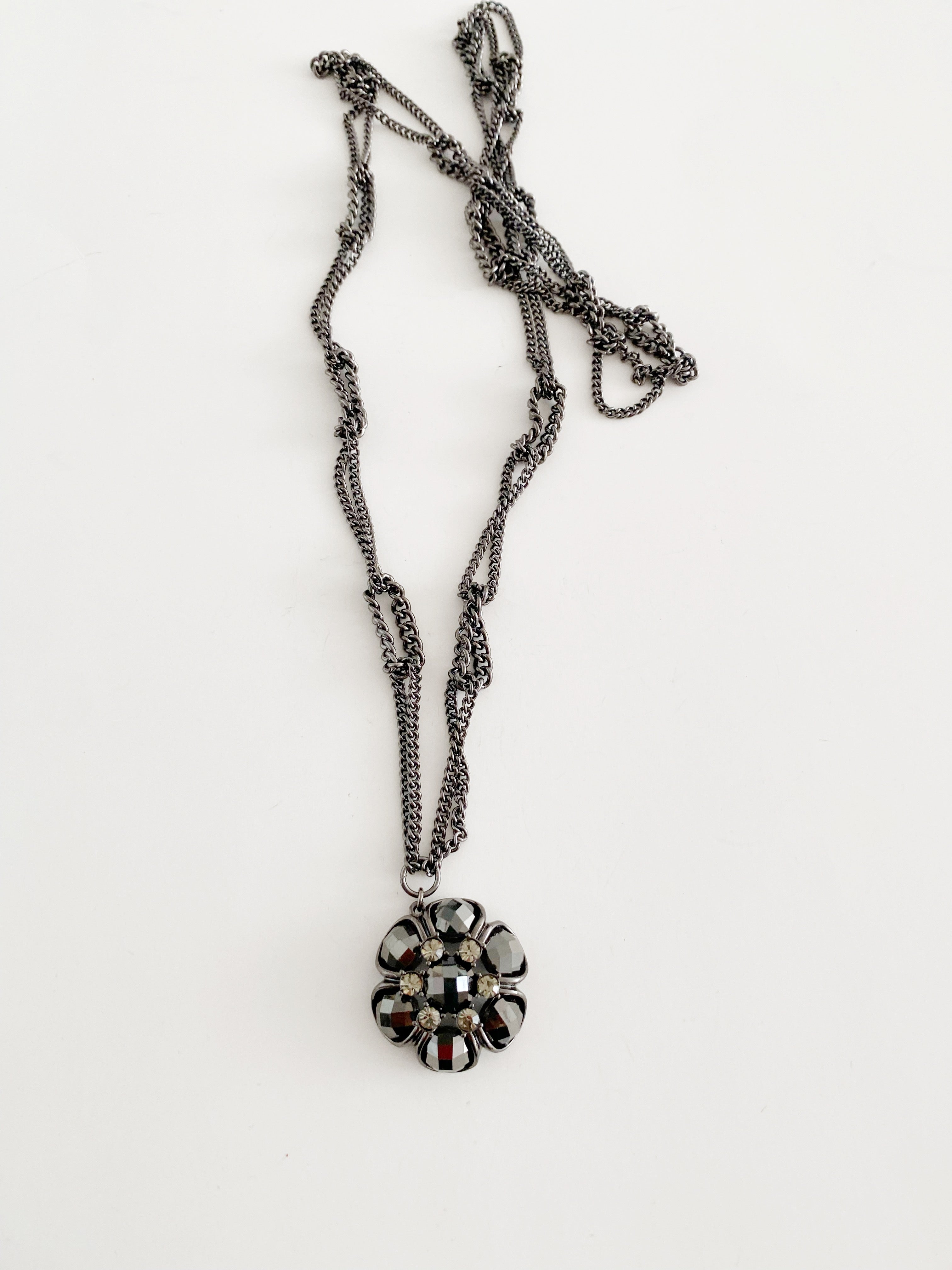 Collier  long VINTAGE H-07