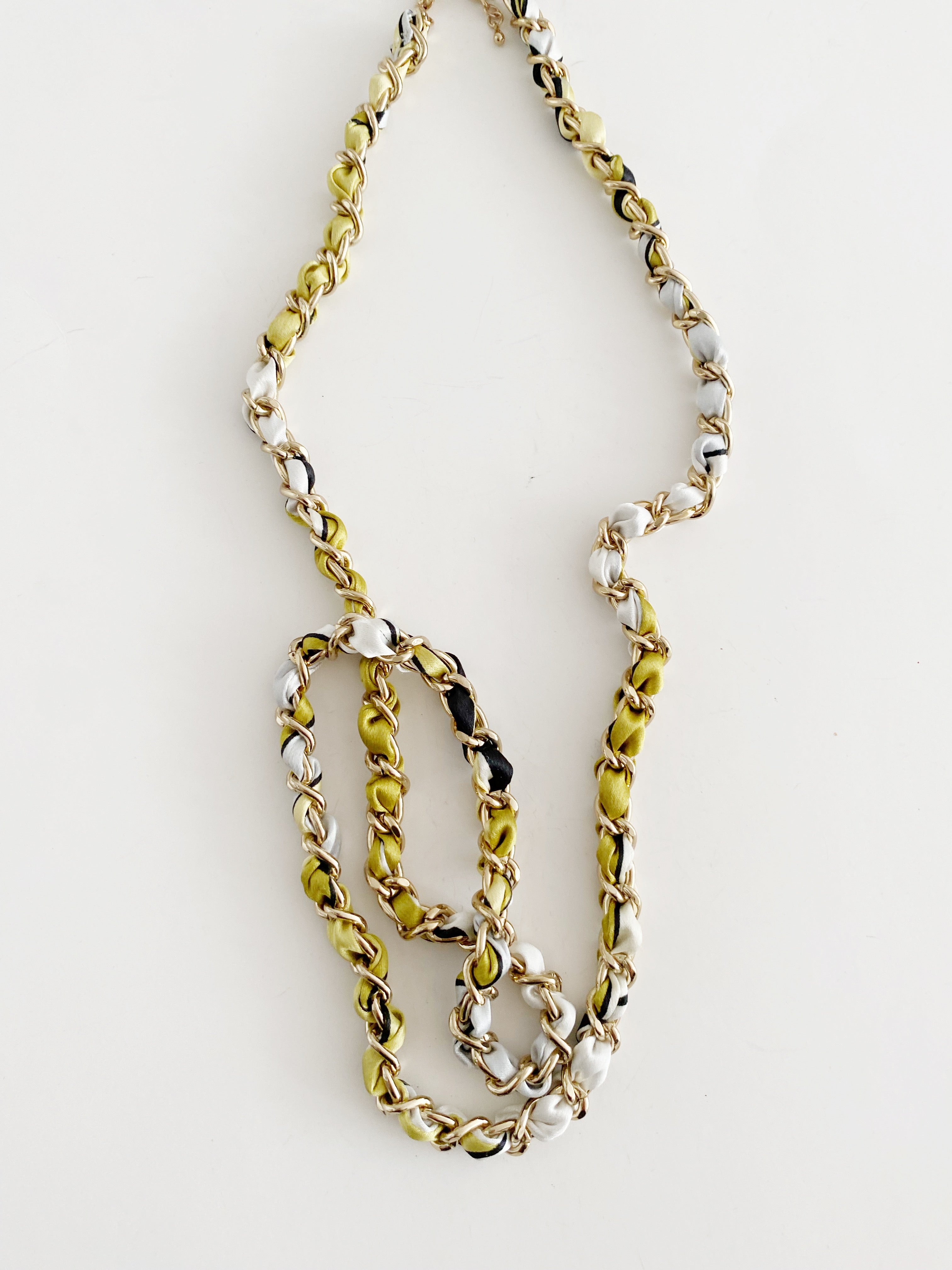Collier  long VINTAGE H-12