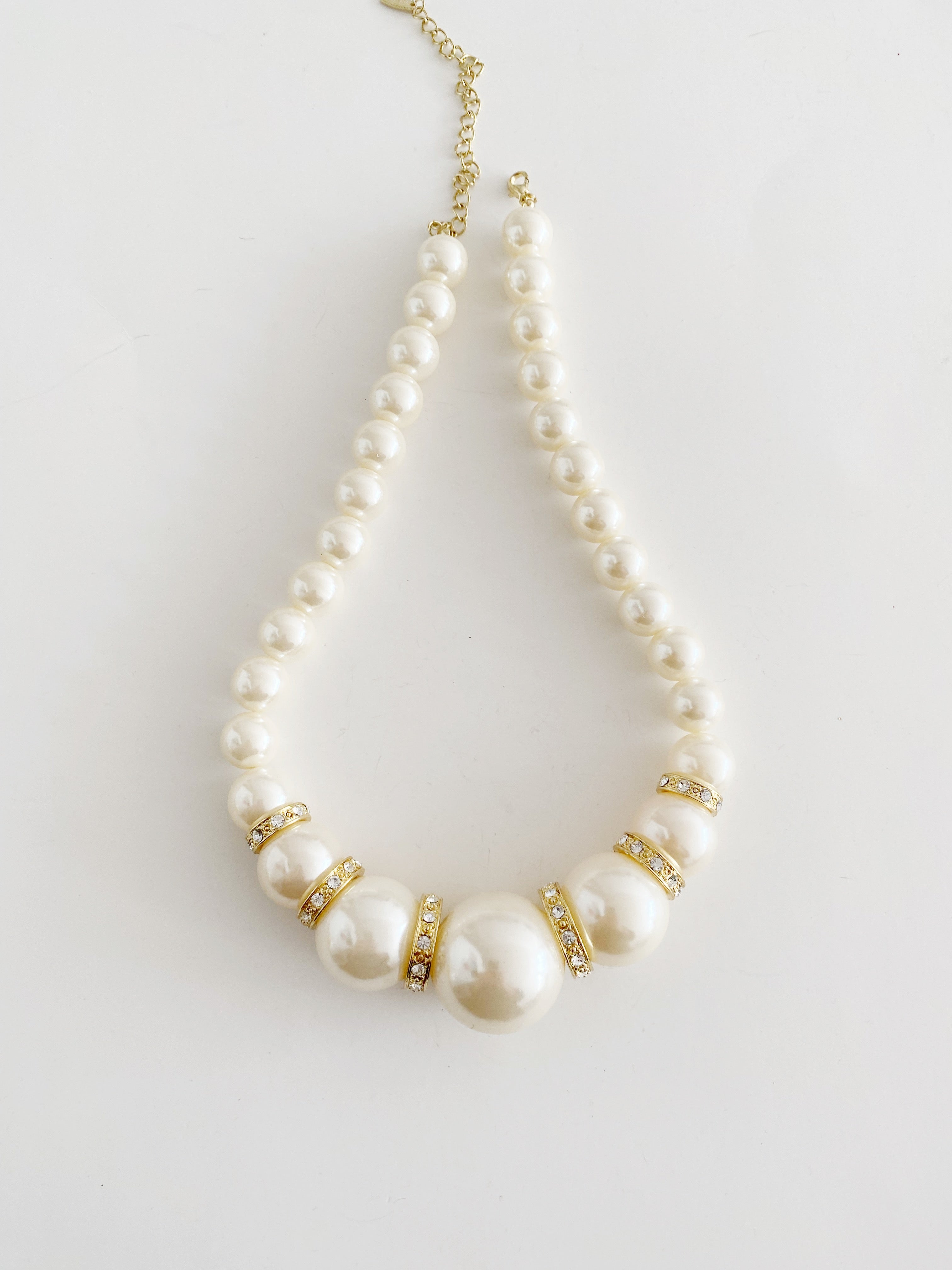 Collier vintage H-46