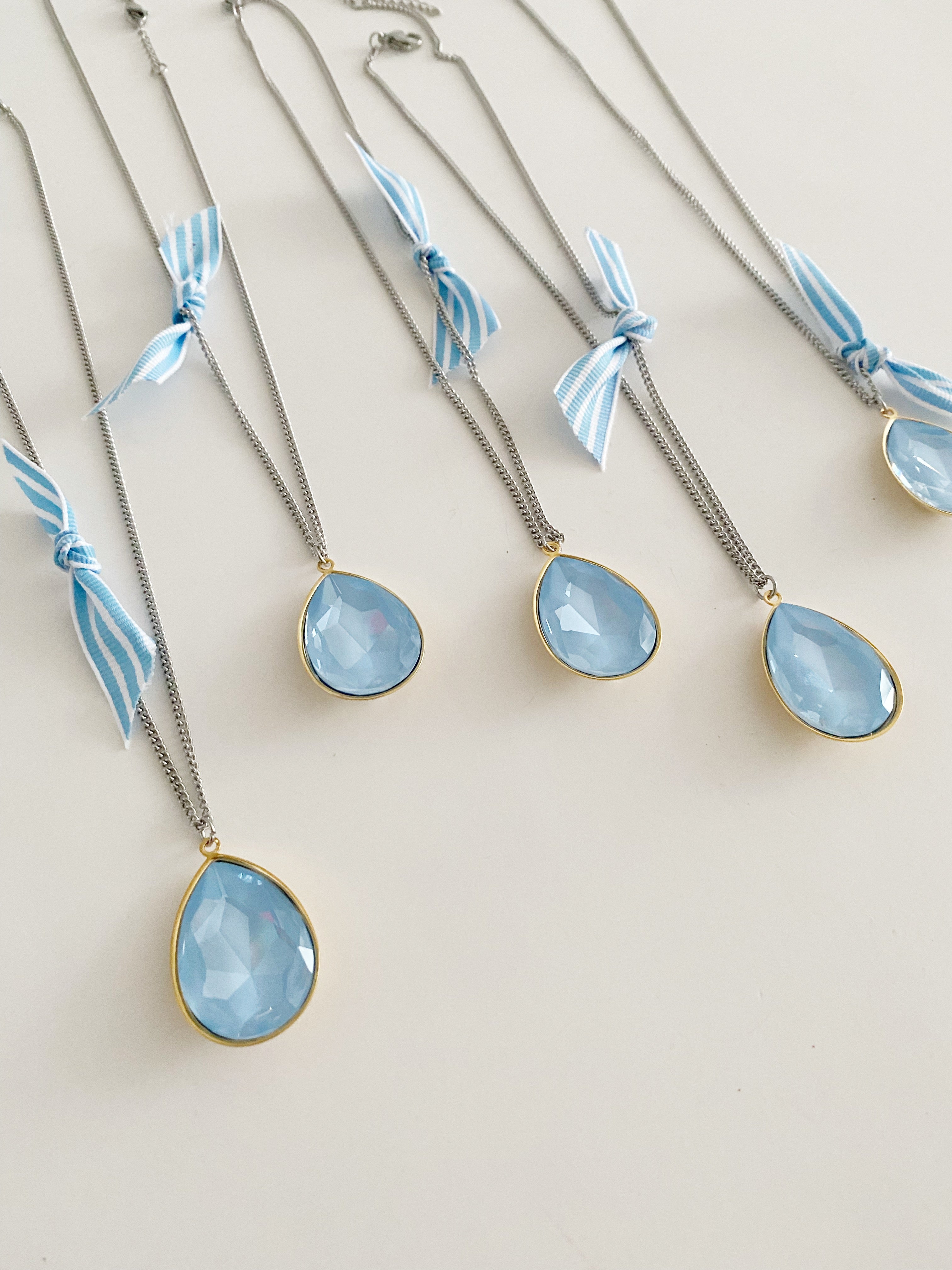 Collier pendentif Sky Blue \ prix spécial 💙