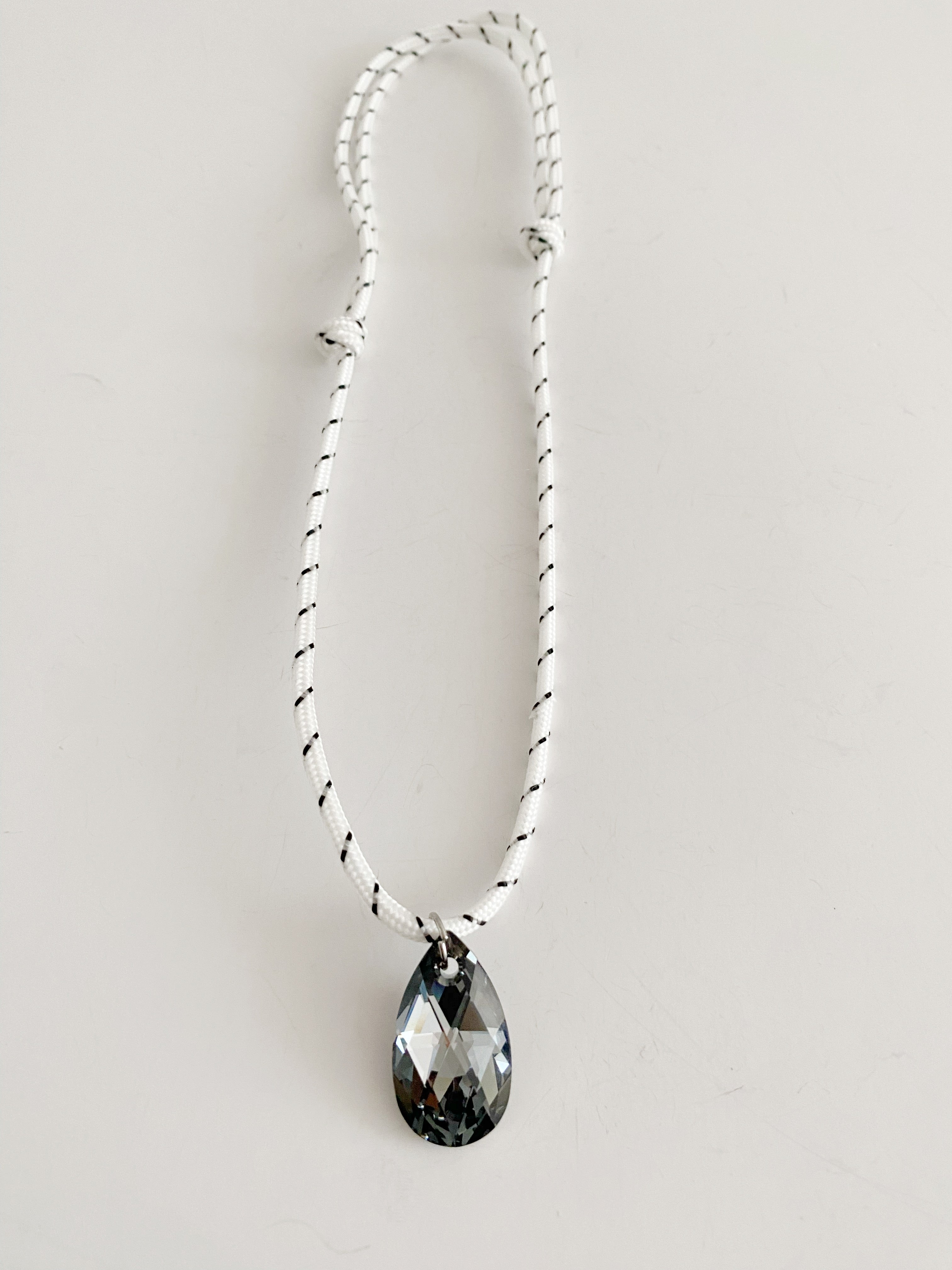 Collier Farah